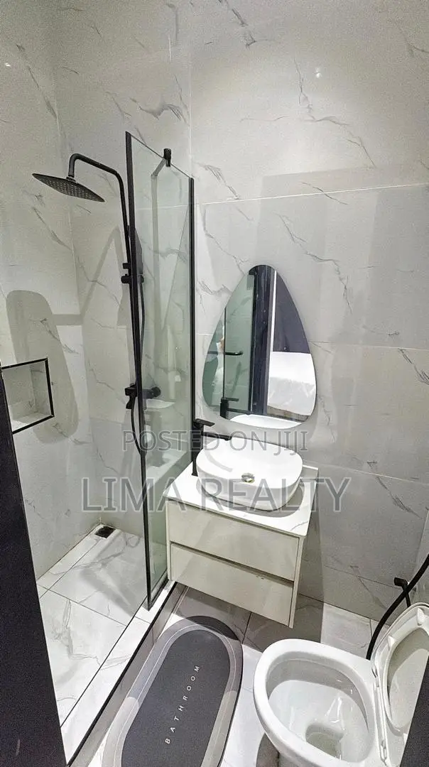 Fully Detached 5 Bedroom for Party and Normal Stay With Swimming Pool