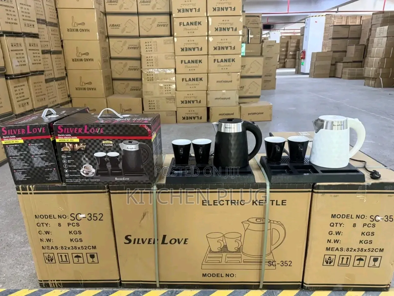 Hotel Kettle With a Tray Cups