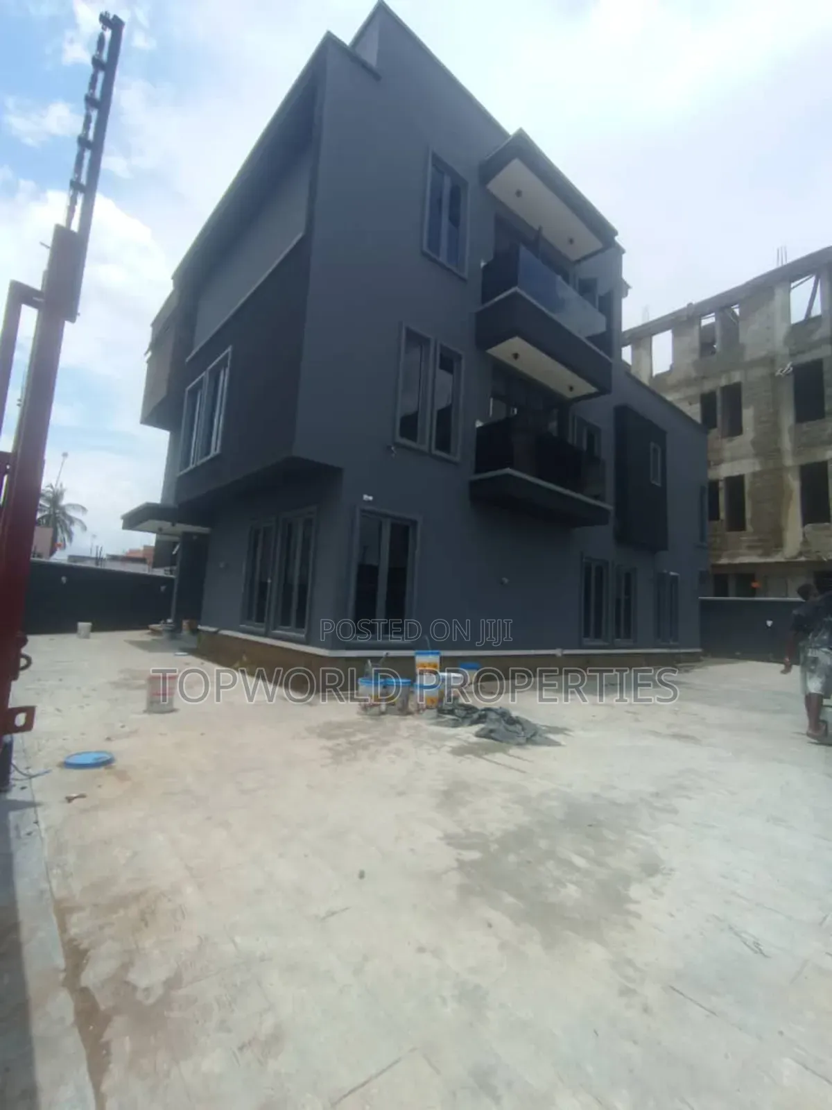5bdrm Duplex in Ikeja Gra for sale
