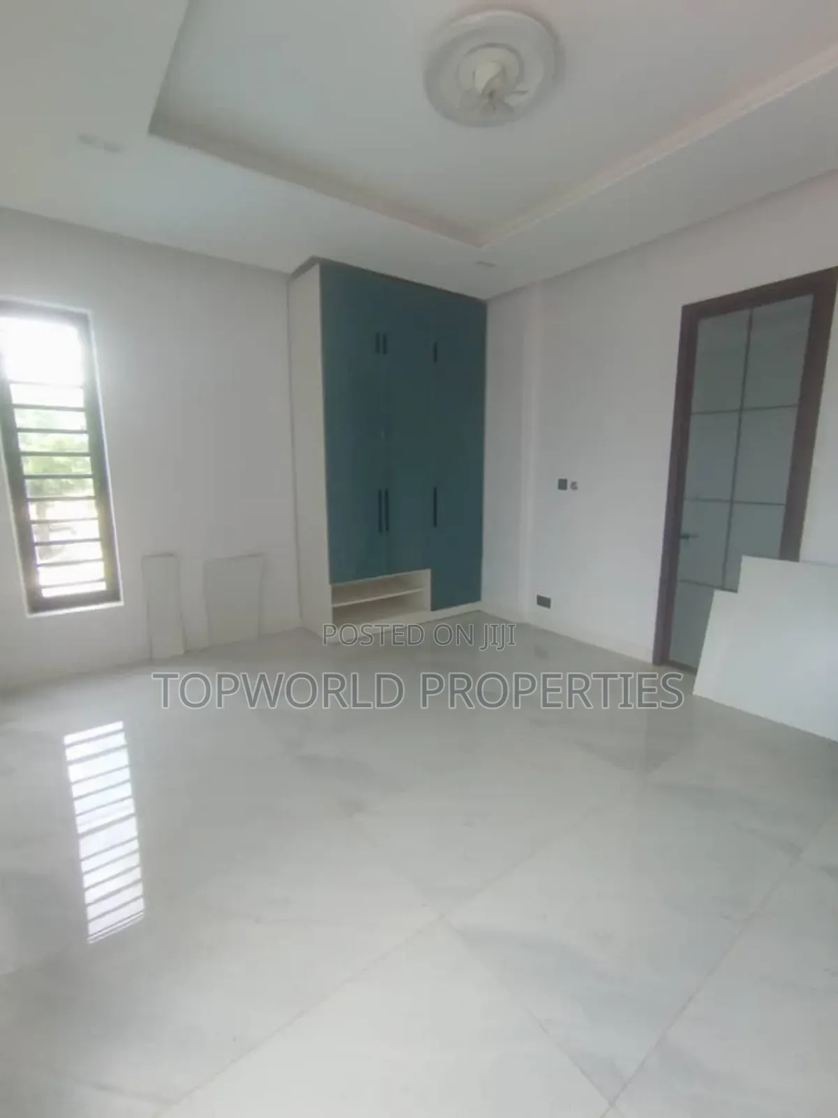 5bdrm Duplex in Ikeja Gra for sale