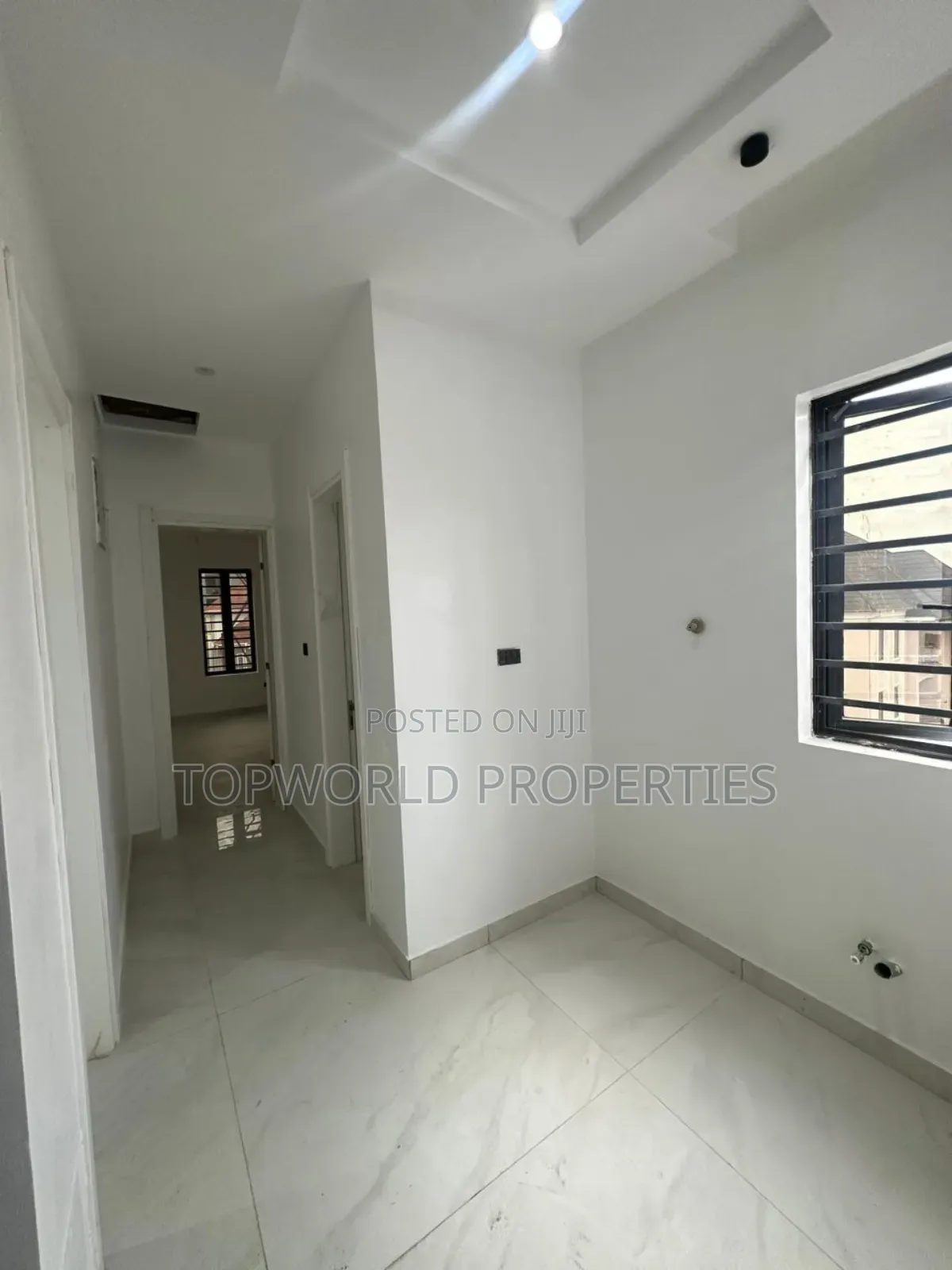 5bdrm Duplex in Ikeja Gra for sale