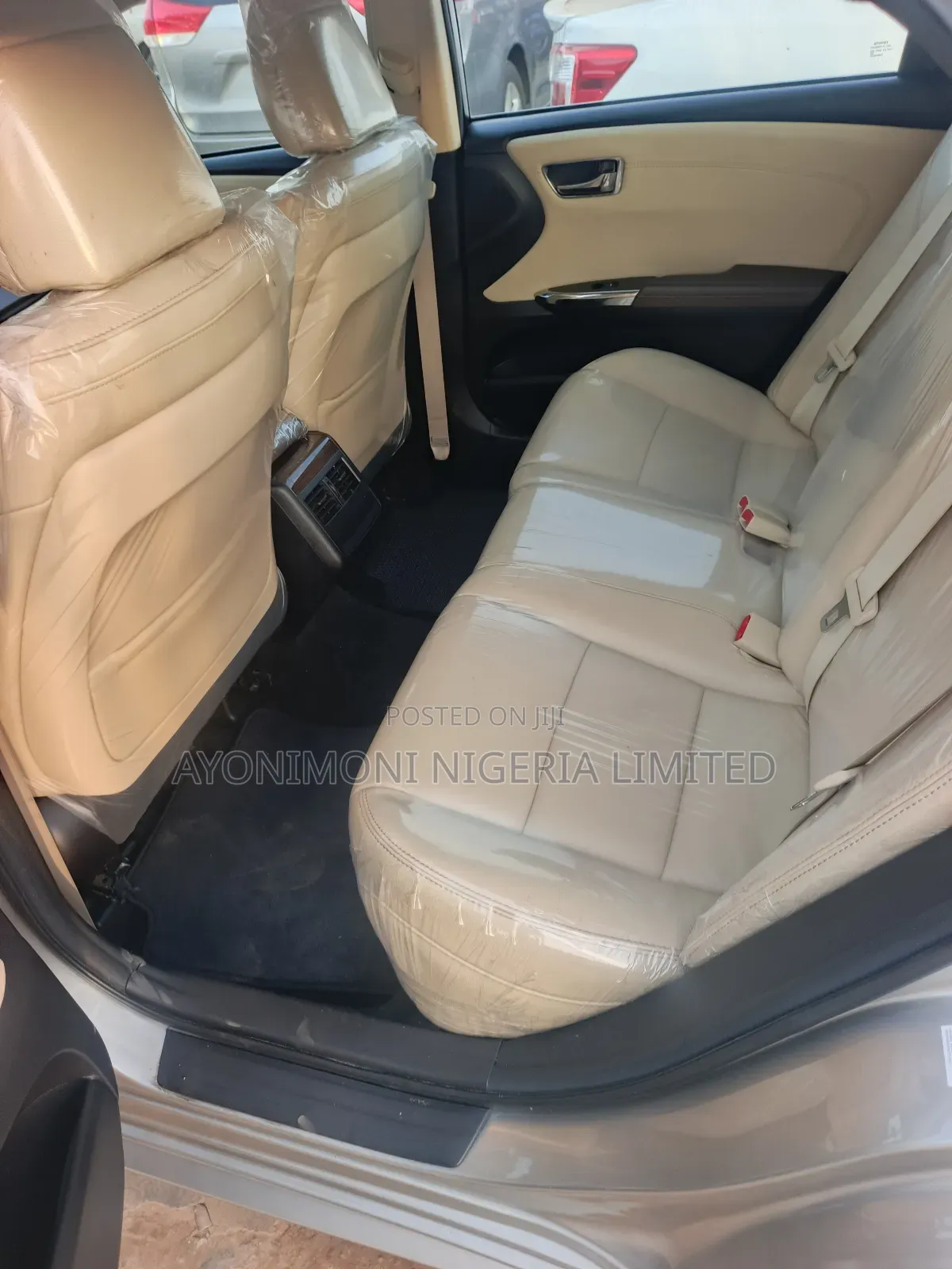Toyota Avalon 2013 Gold