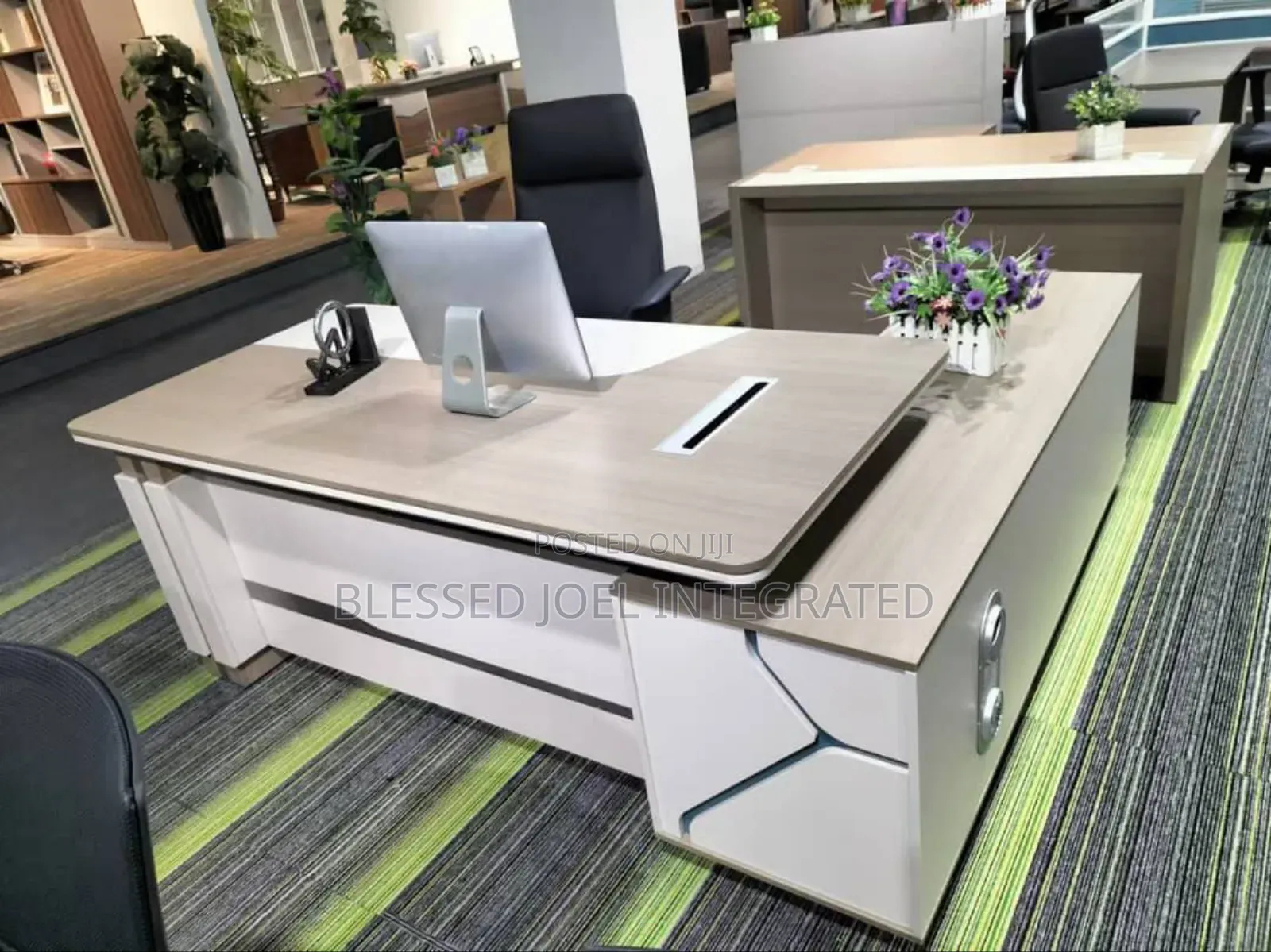 2.4 Mitres Office Executive Desk
