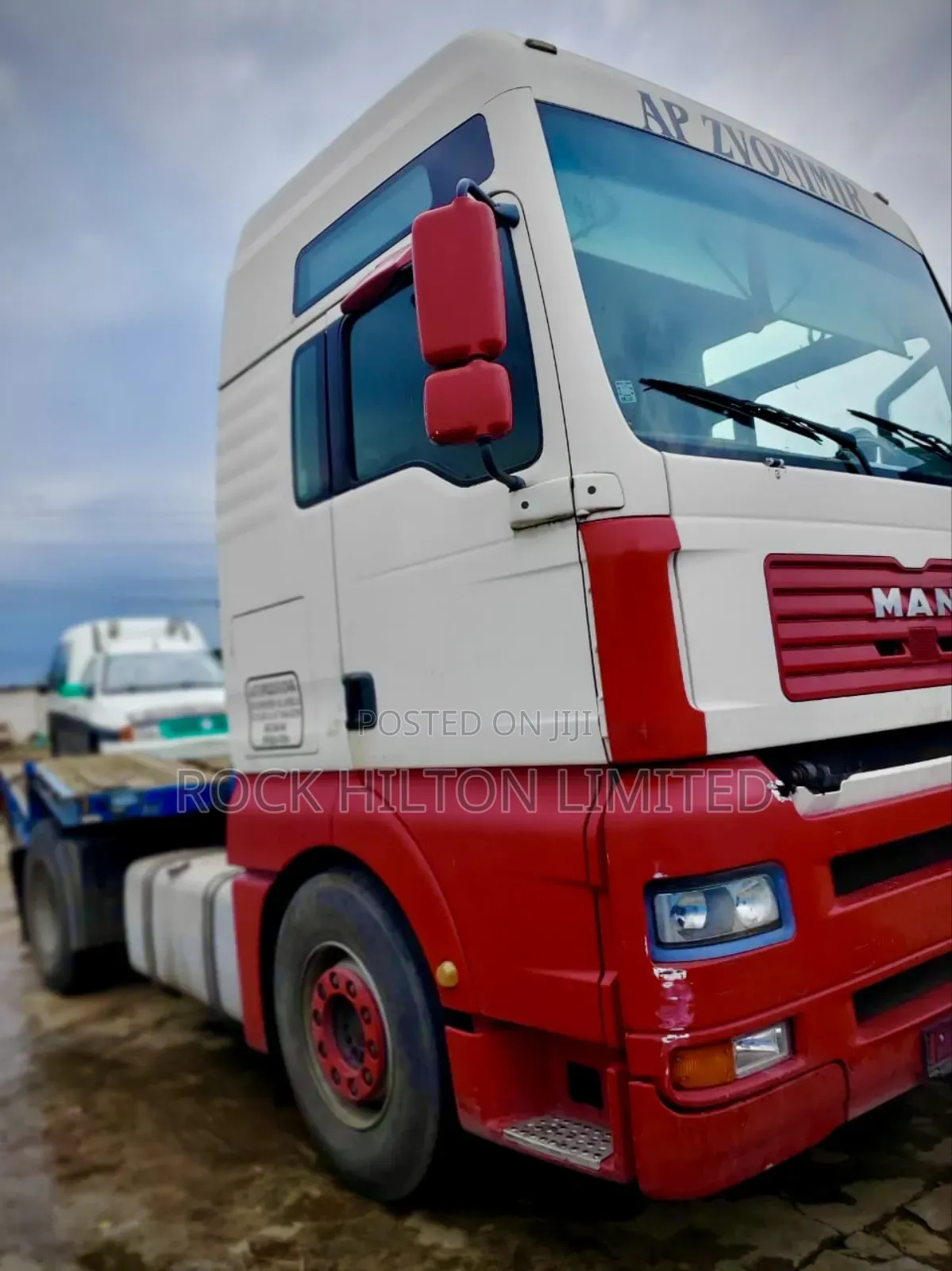 Lowbed, Flatbody Trucks for Hire