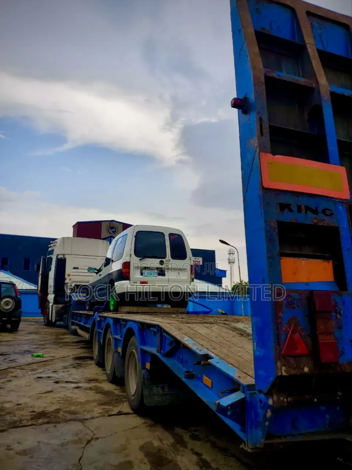Lowbed, Flatbody Trucks for Hire