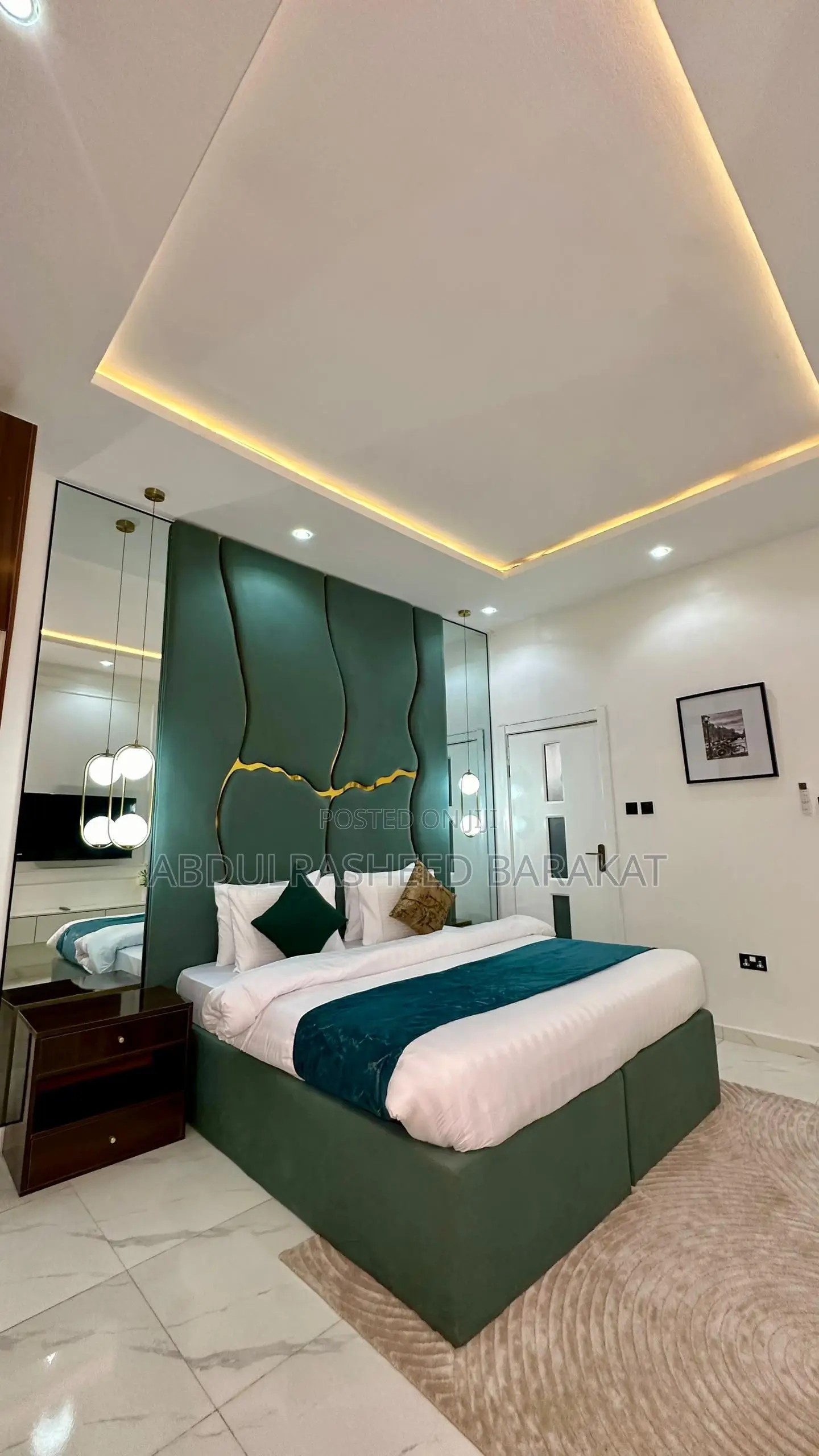 Luxury 2 Bedroom Apartment With Pool Gym Balcony