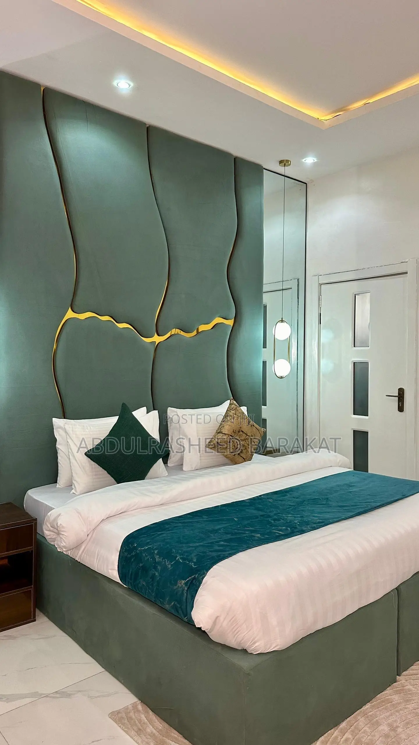 Luxury 2 Bedroom Apartment With Pool Gym Balcony