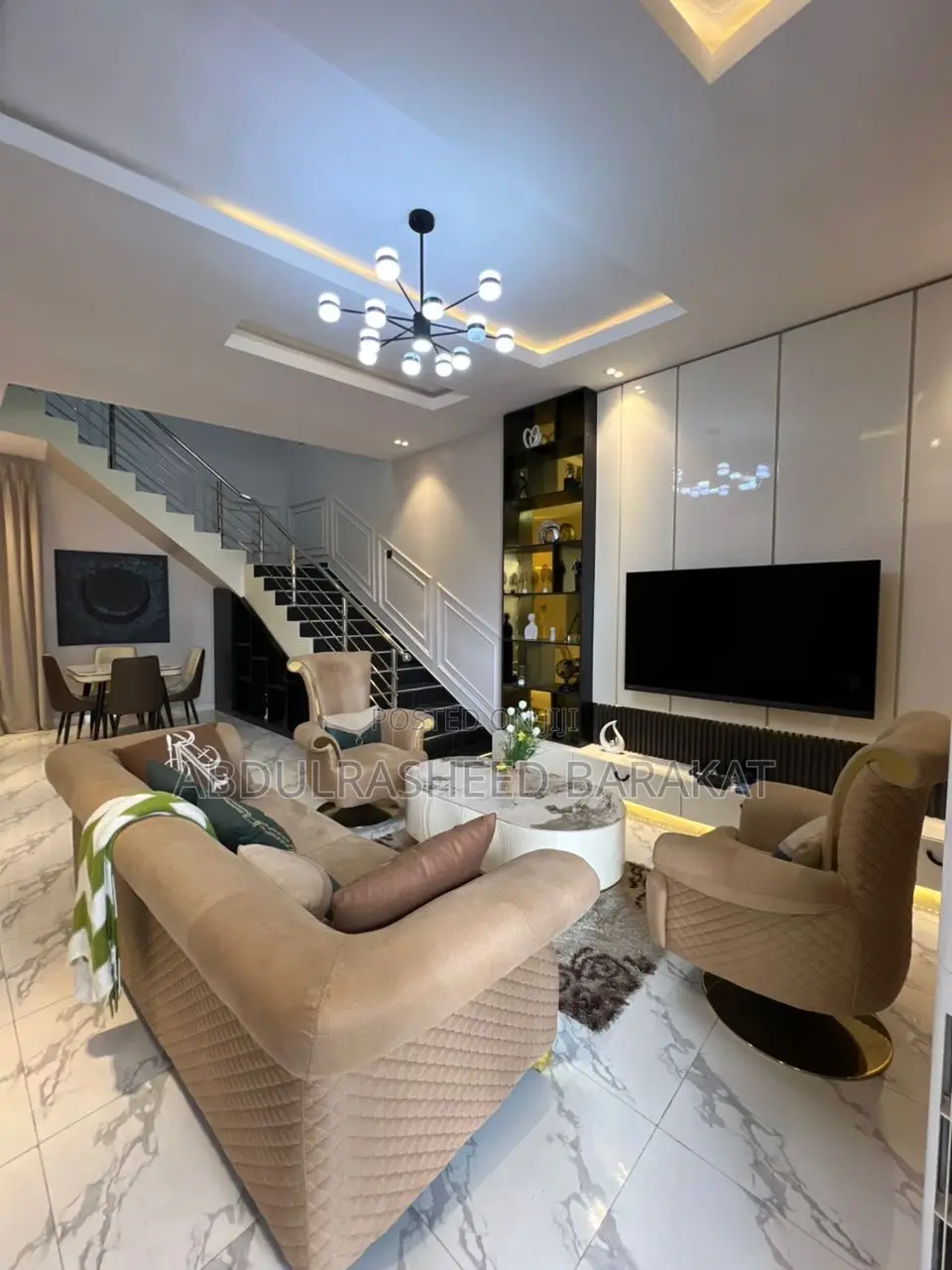 Luxury 4 Bedroom Duplex Apartment With Balcony