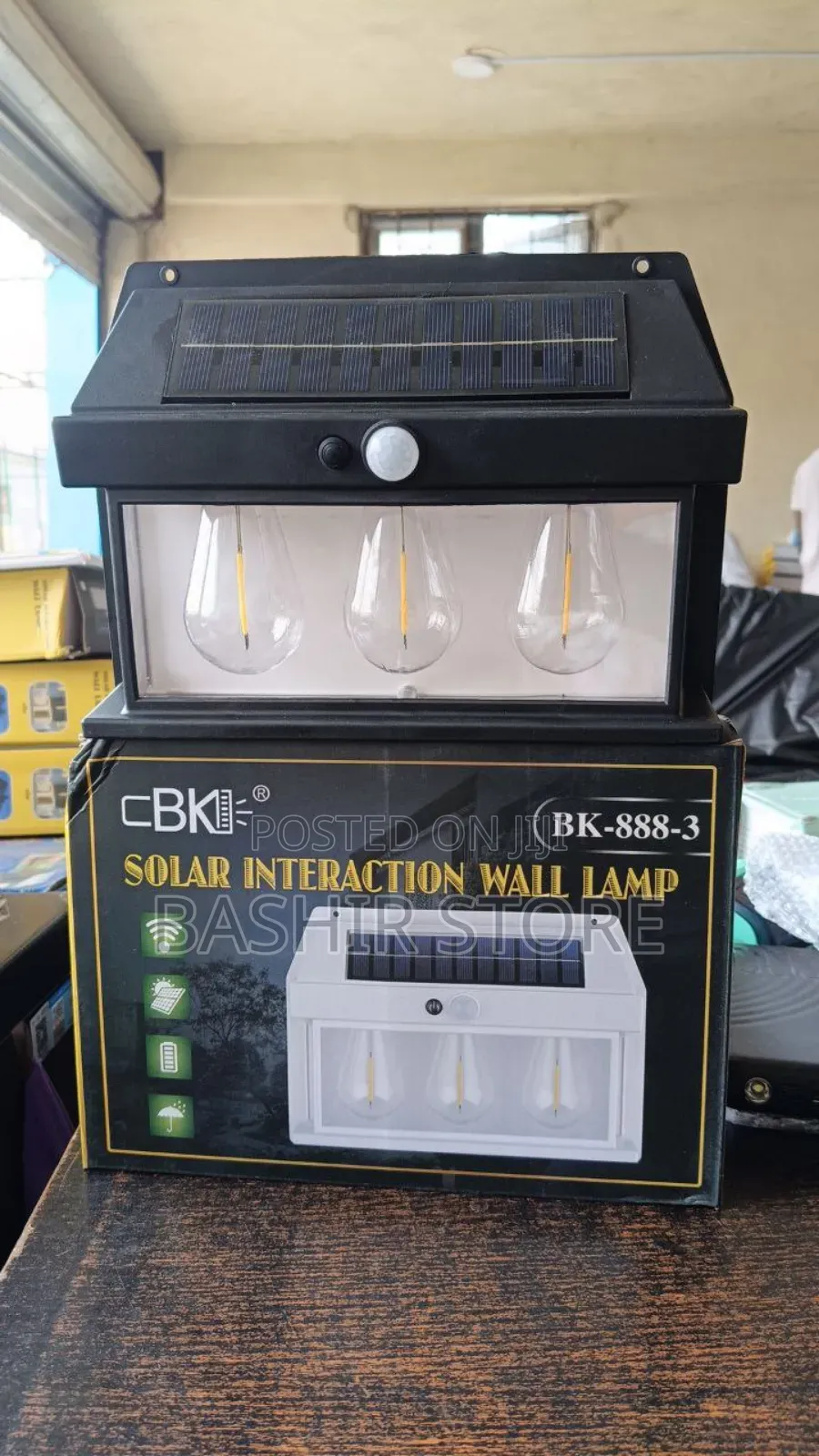 Solar Interaction Wall Lamp