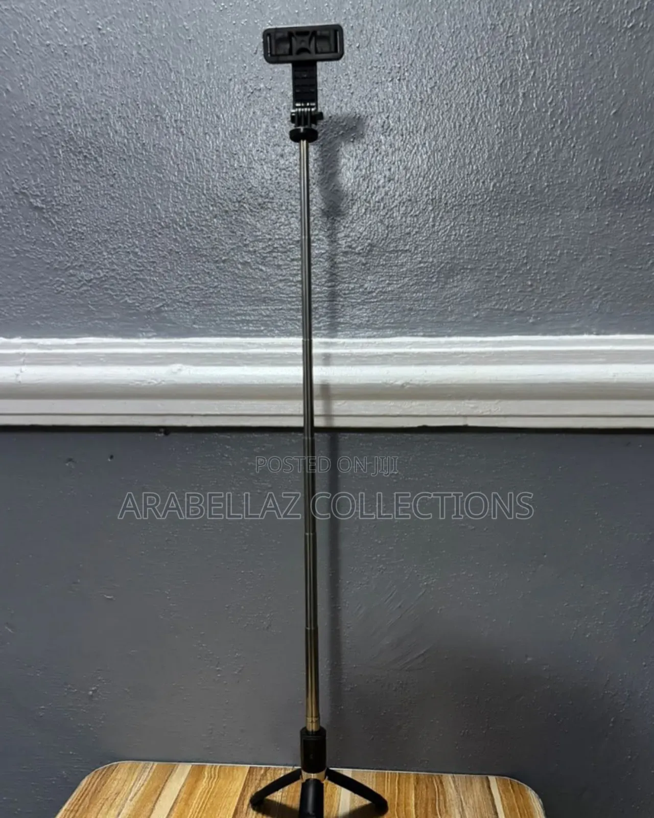 Jc-11 Wireless Selfie Sticks.