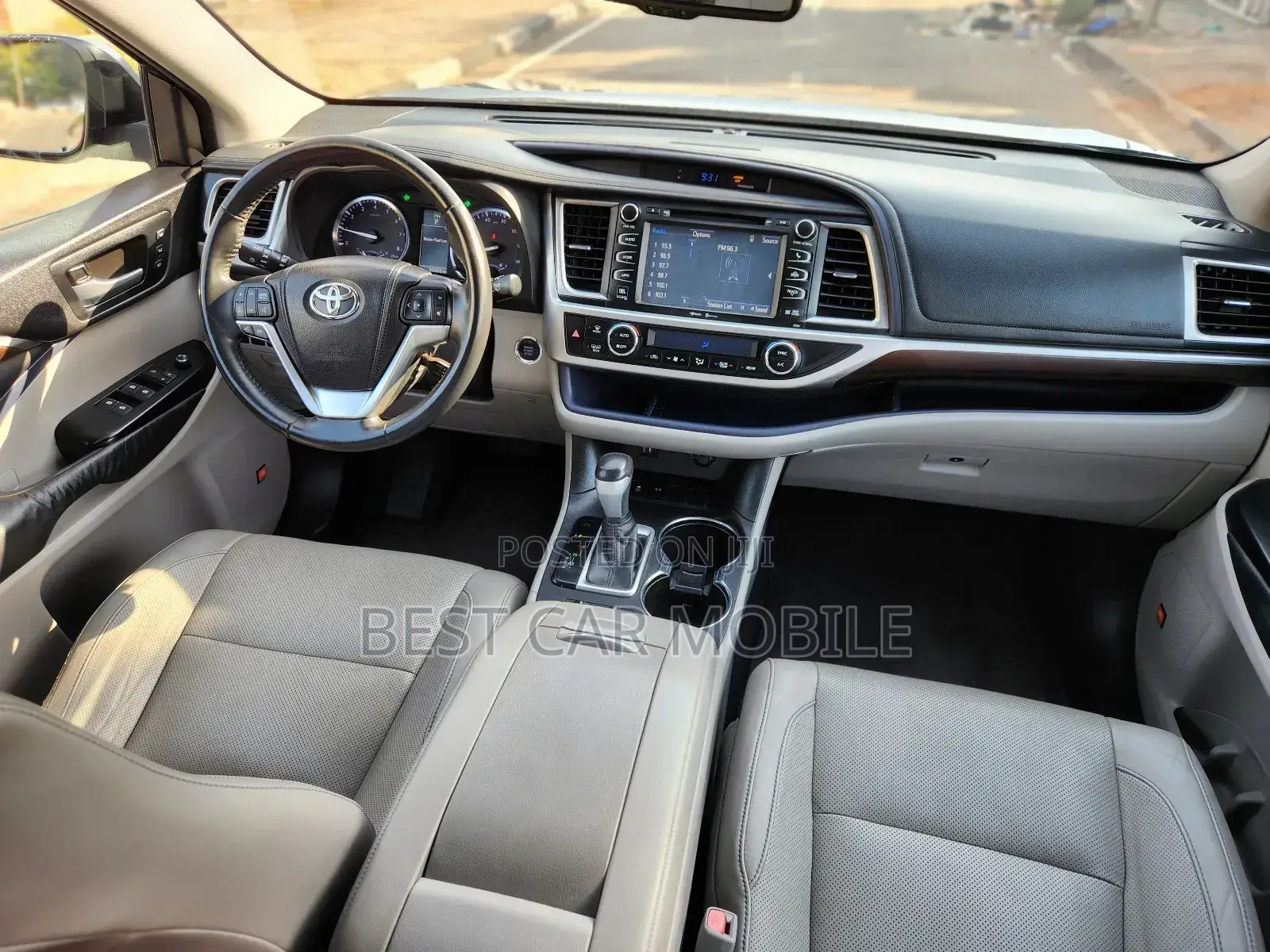 Toyota Highlander Limited 4x2 V6 (3.5L 6cyl 8A) 2018 Gray