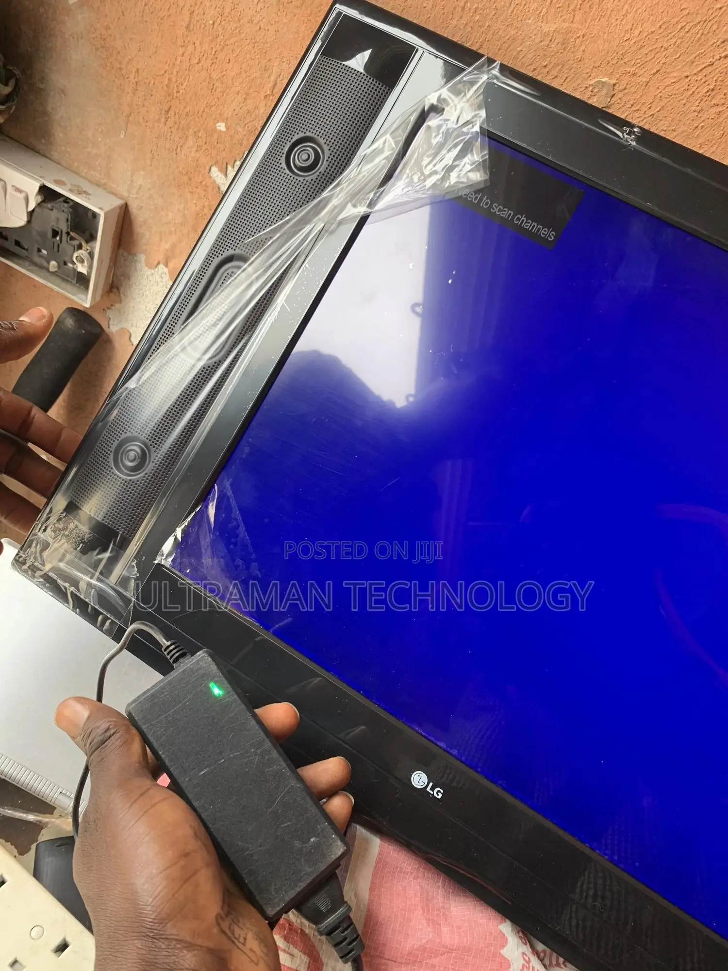Dc 12volts Television 26” (Solar Compatible)