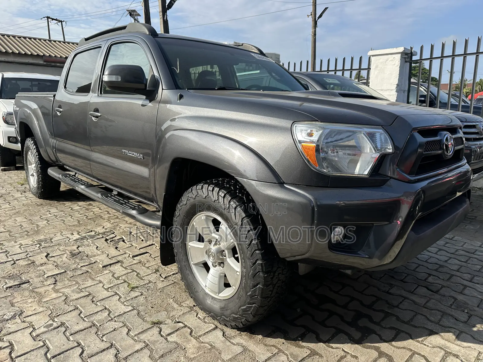 Toyota Tacoma 2015 Gray
