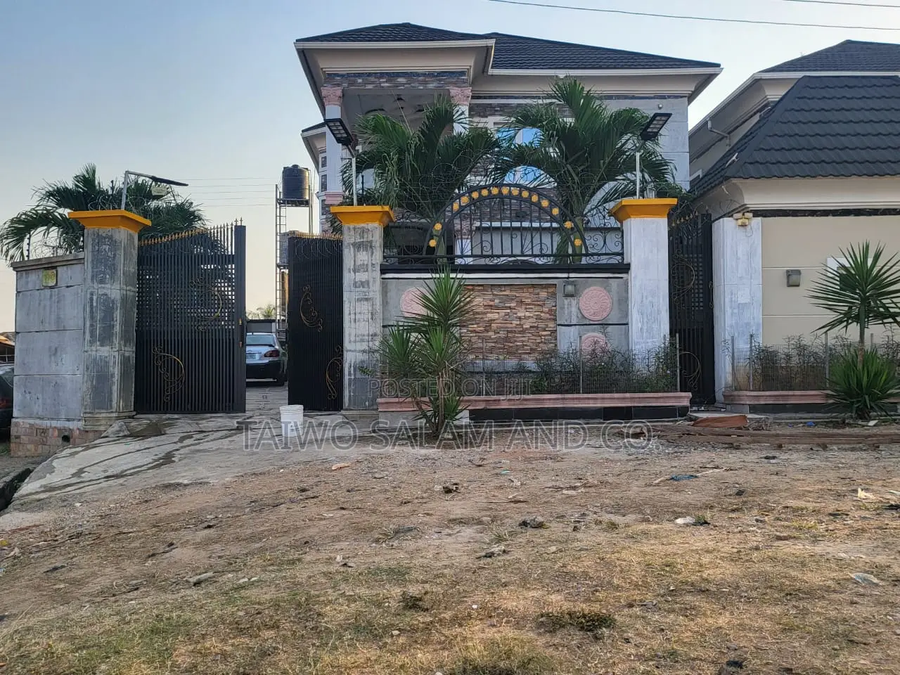 4bdrm Duplex in Akala Express for sale