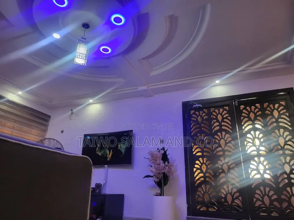 4bdrm Duplex in Akala Express for sale