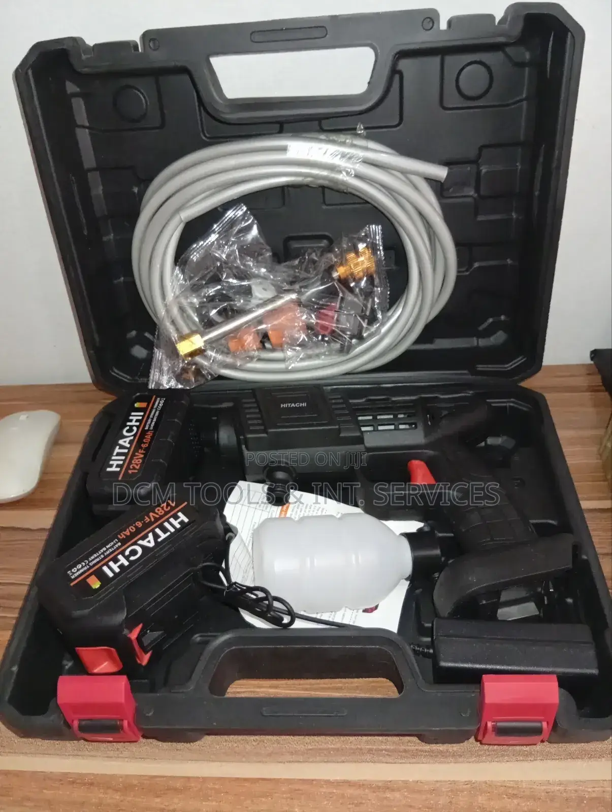 Hitachi Cordless Pressure Washer