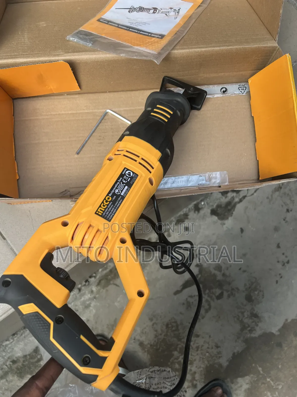 Ingco Rs8008 Reciprocating Saw.