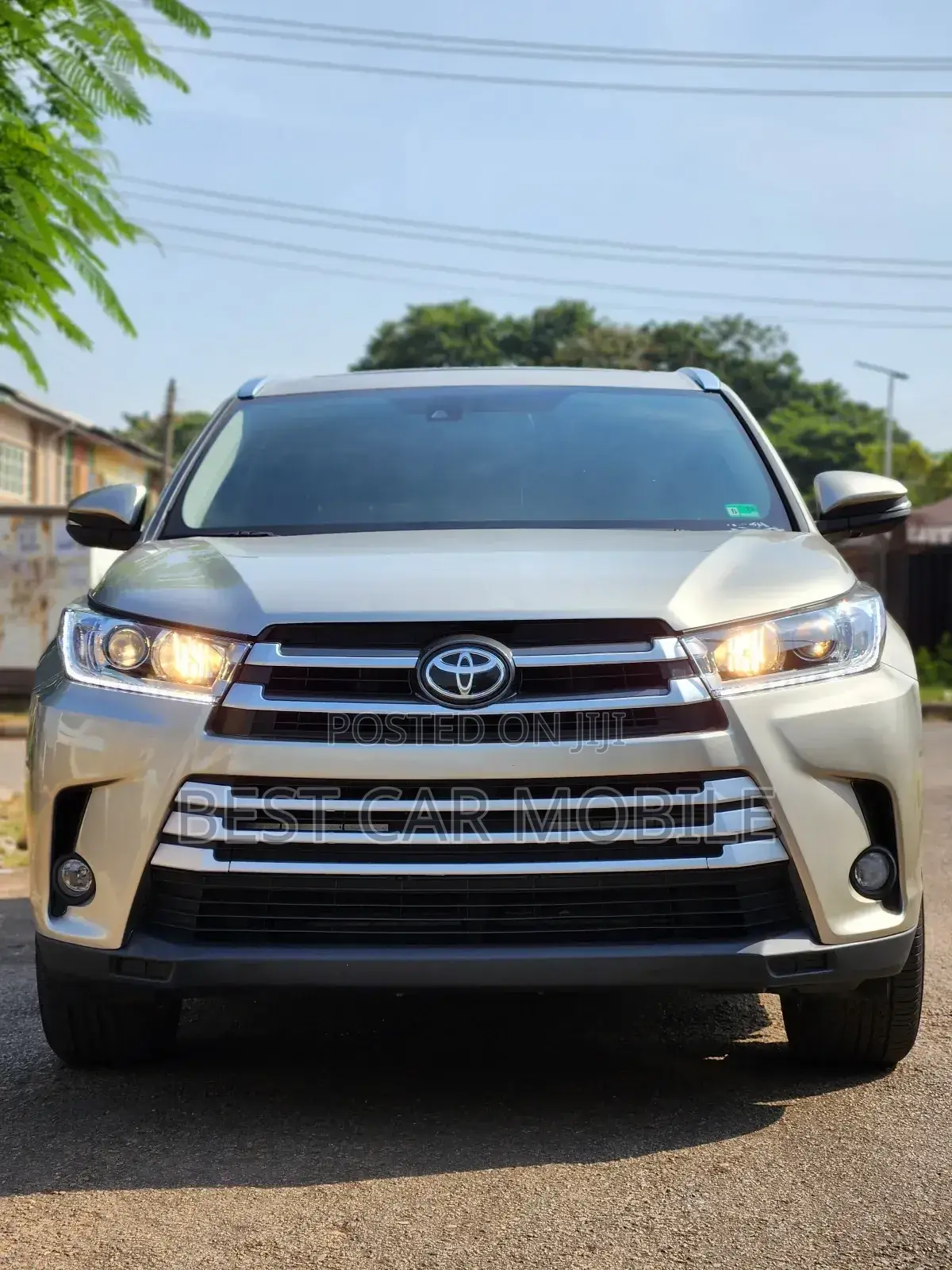 Toyota Highlander Limited 4x2 V6 (3.5L 6cyl 8A) 2018 Gold