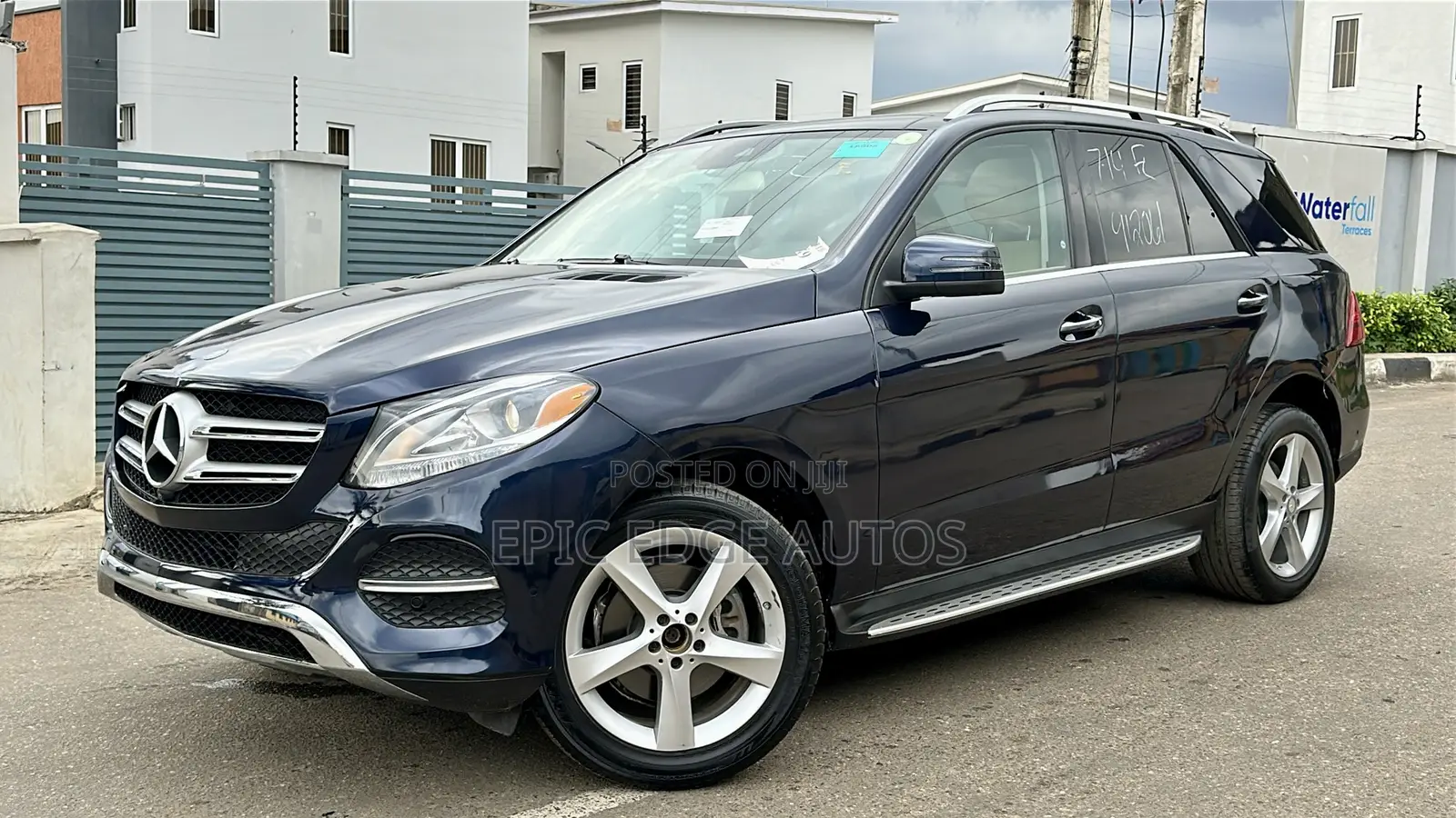 Mercedes-Benz GLE-Class GLE 350d 4MATIC 2017 Blue