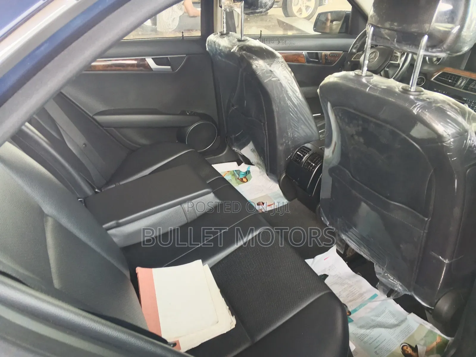 Mercedes-Benz C300 2011 Blue