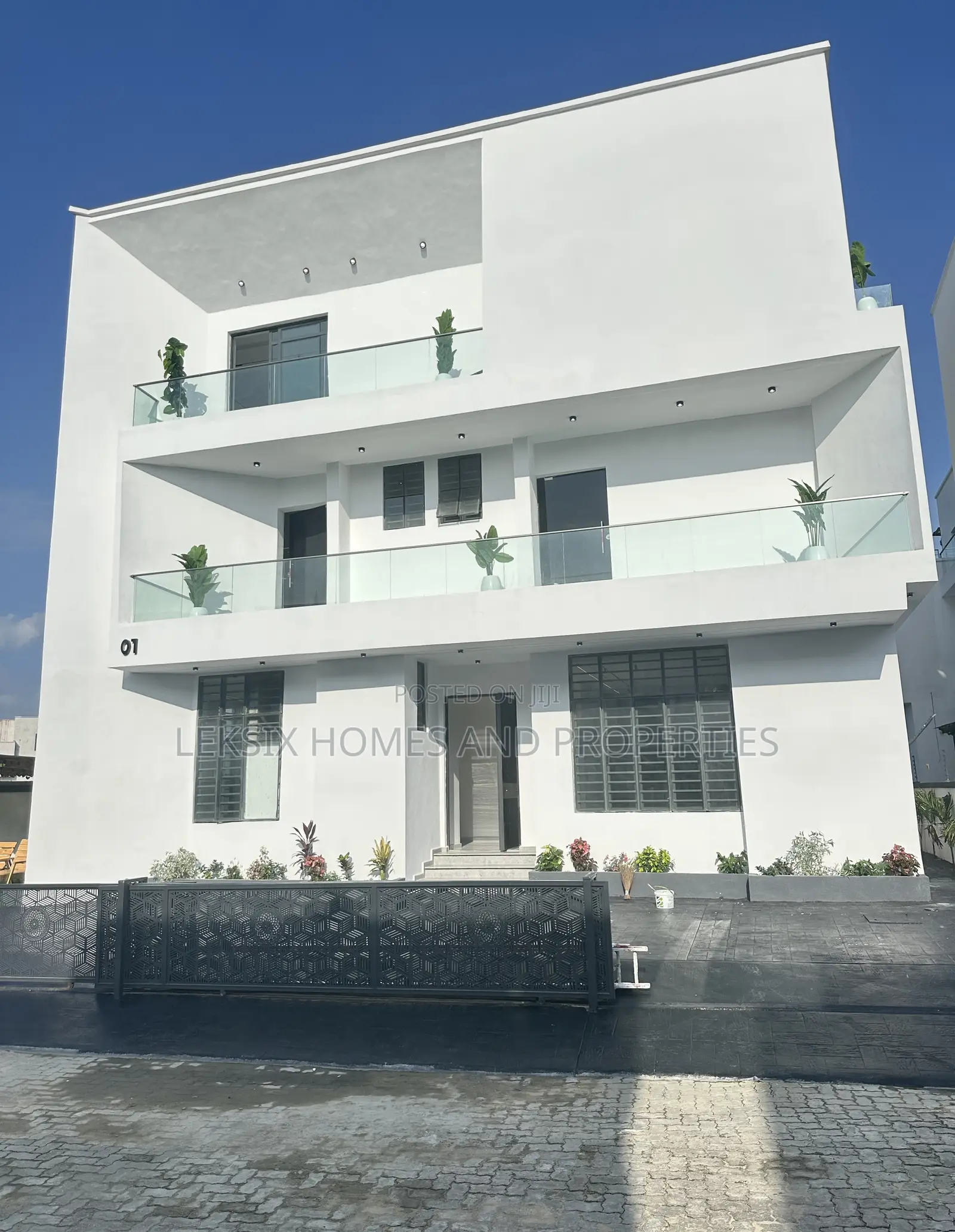 5bdrm Duplex in A Well Secured, Chevron for sale