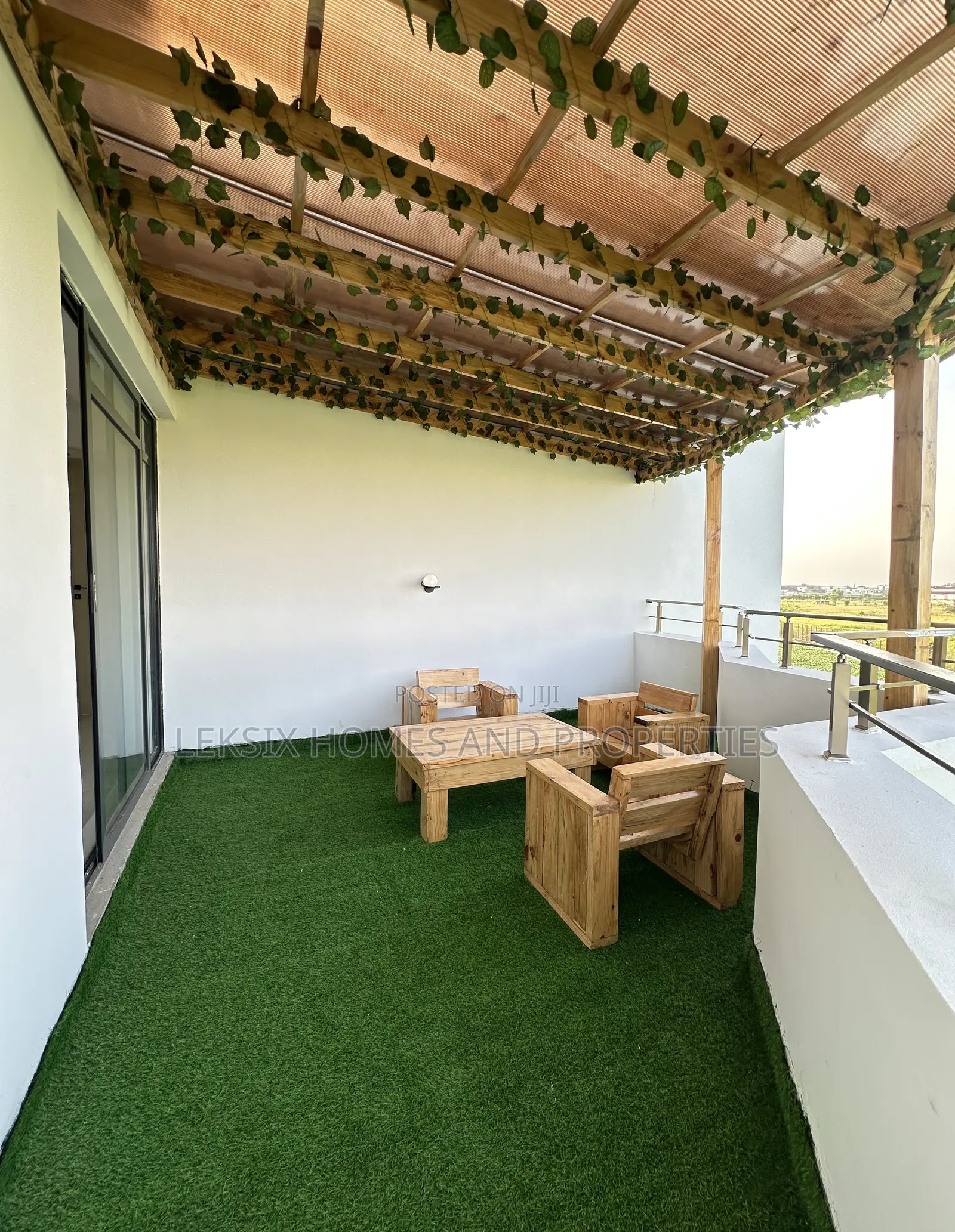 5bdrm Duplex in A Well Secured, Chevron for sale