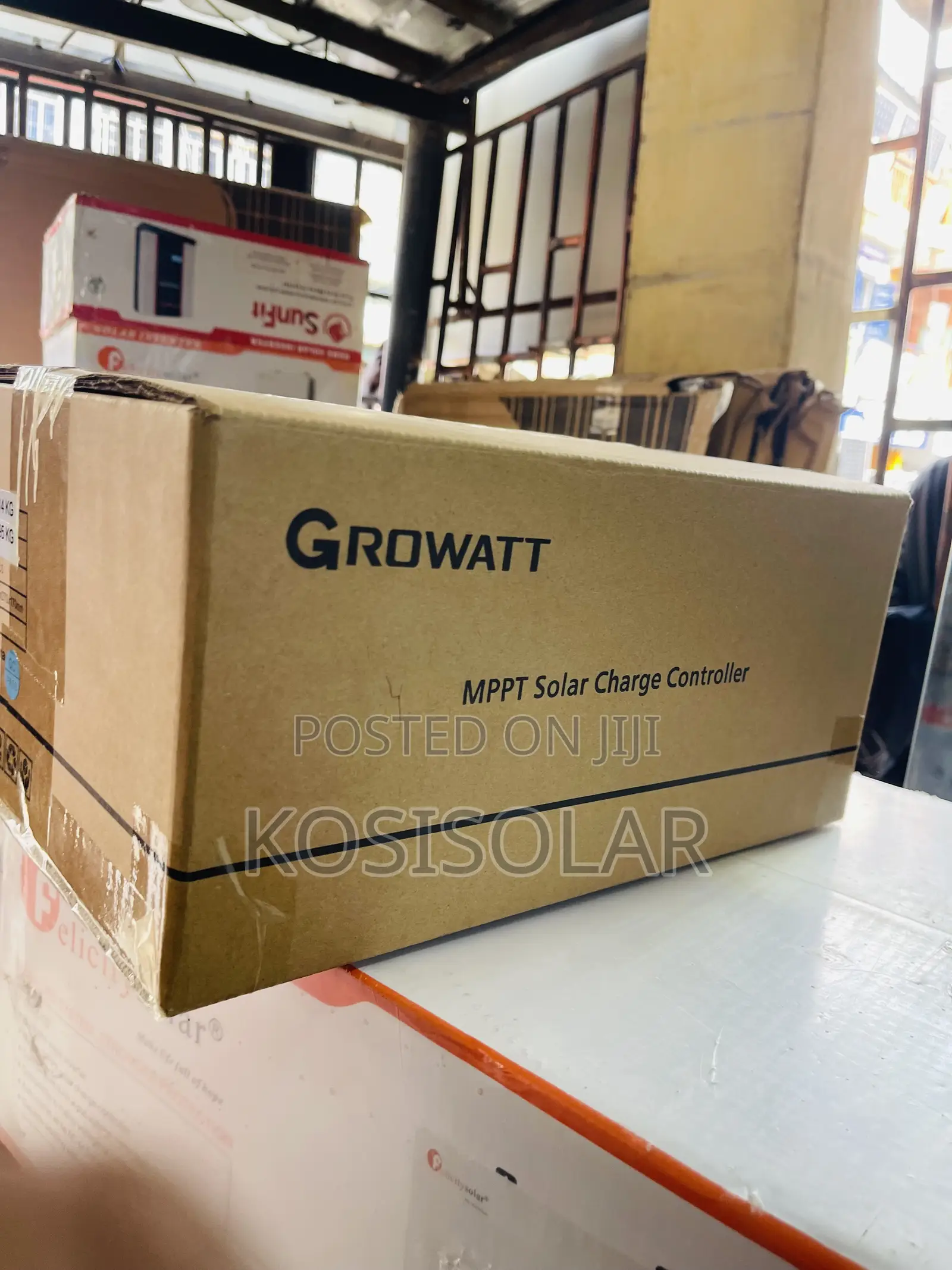 120ah 12/24/36/48v Growatt Solar Charge Controller