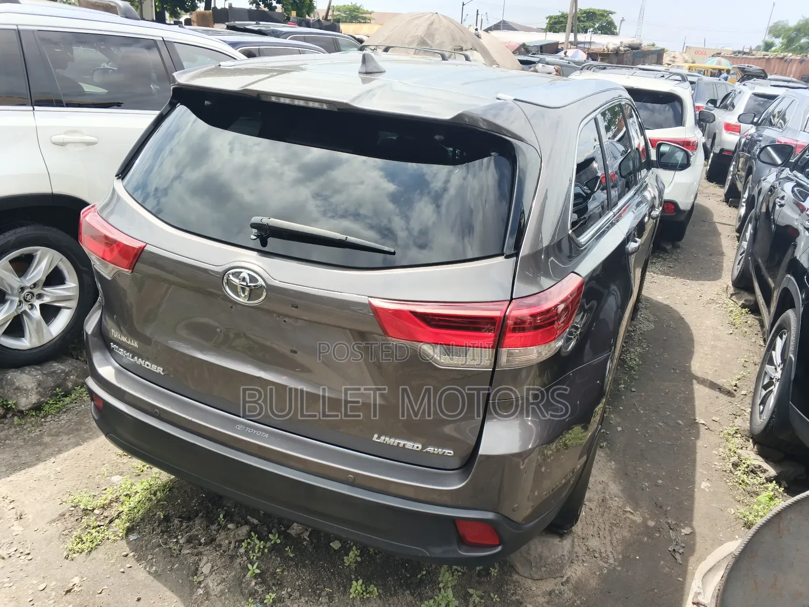 Toyota Highlander Limited 4dr SUV AWD (3.5L 6cyl 6A) 2014 Gray