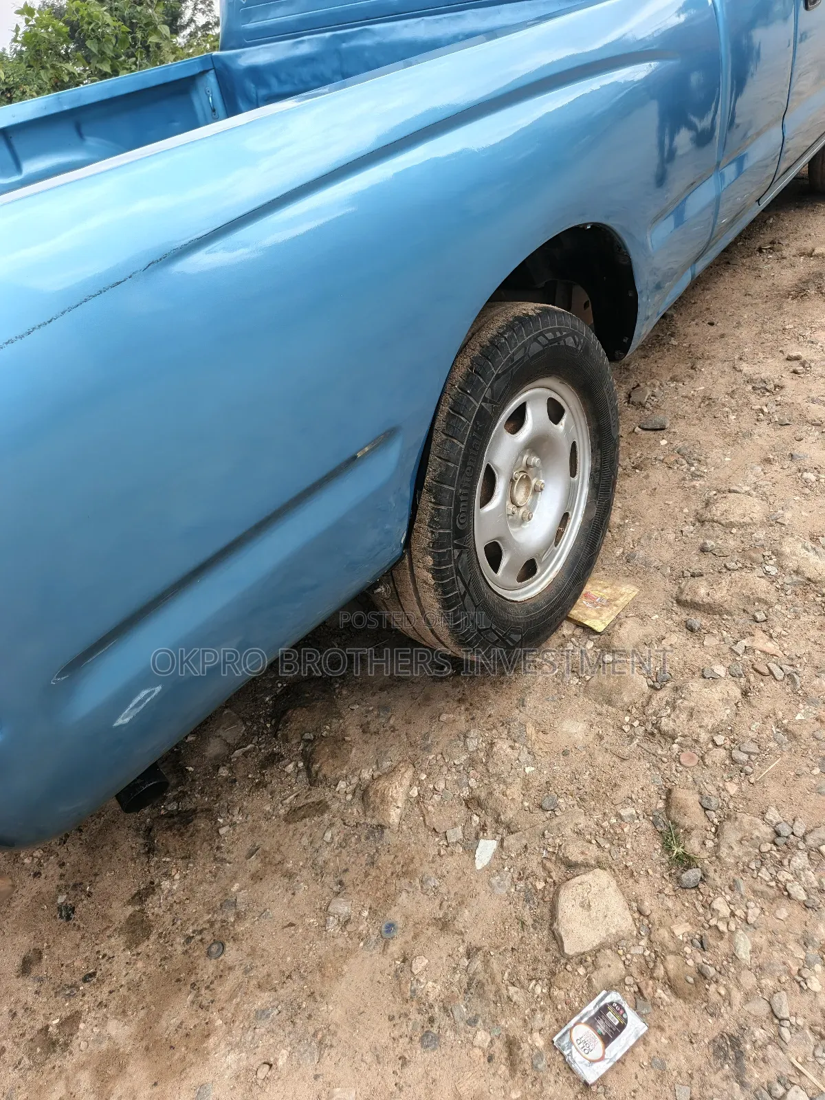 Toyota Tacoma Base 4x2 Xtracab 1996 Blue