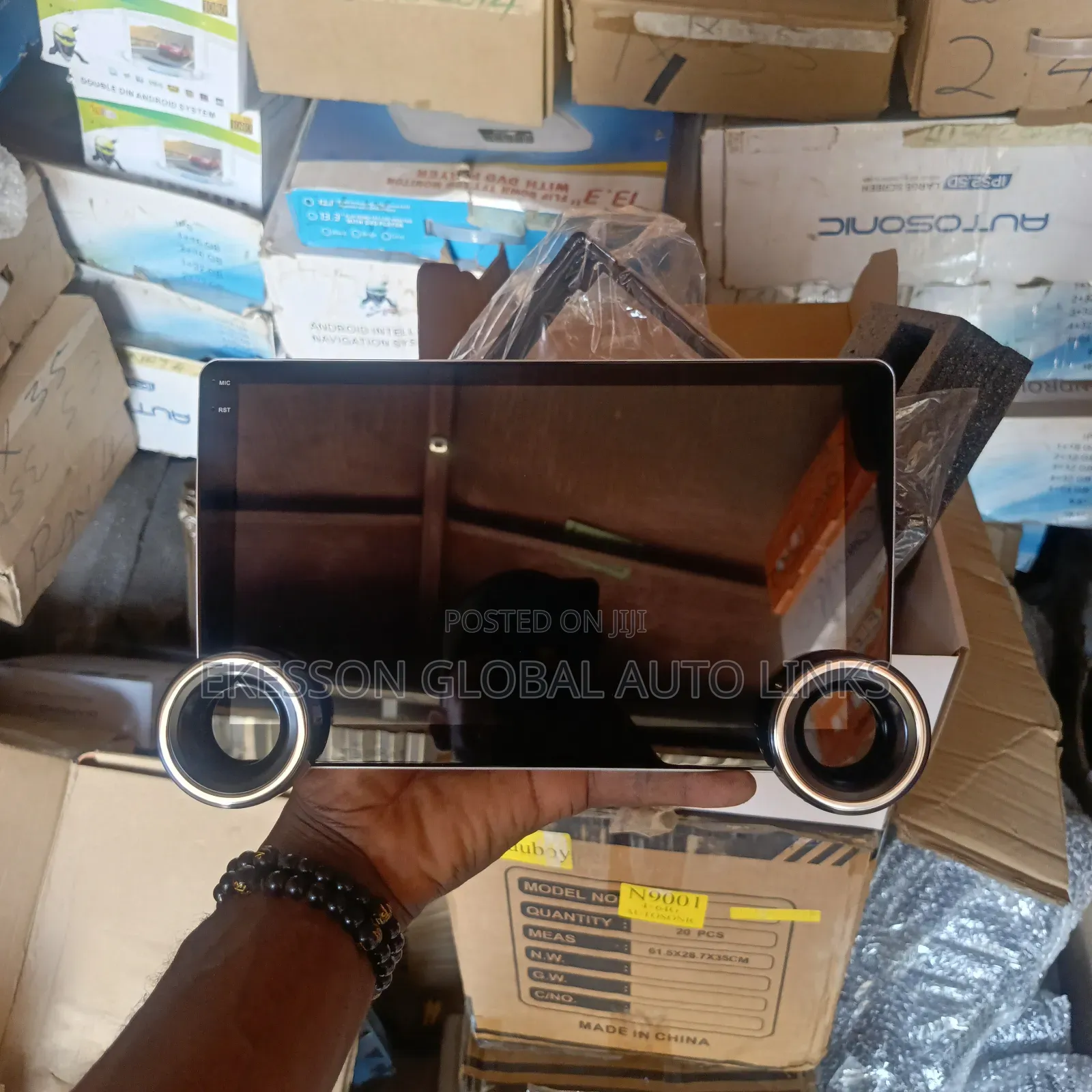 Android Screen With Apple  Car Play Latest Model and Camera