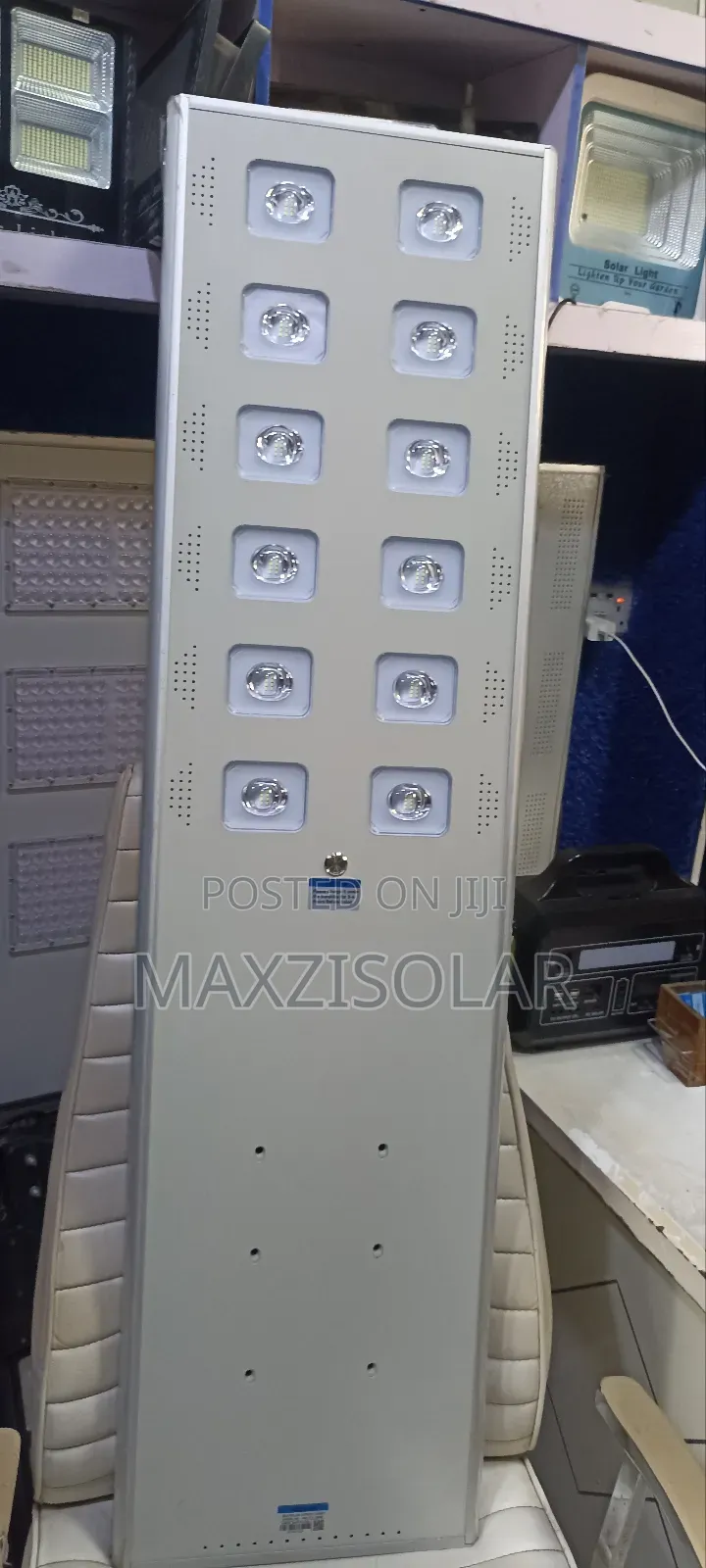 100 Watts Wakatek All In One Solar Street Light