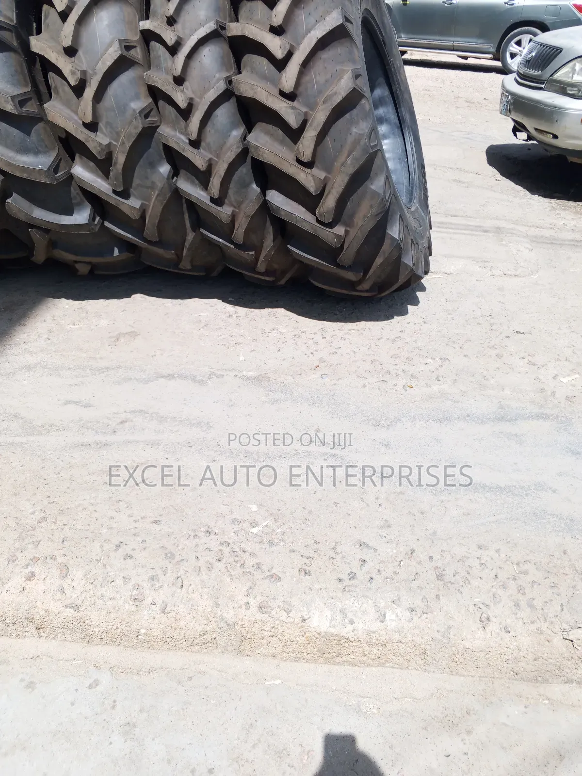 Caterpillar Tires
