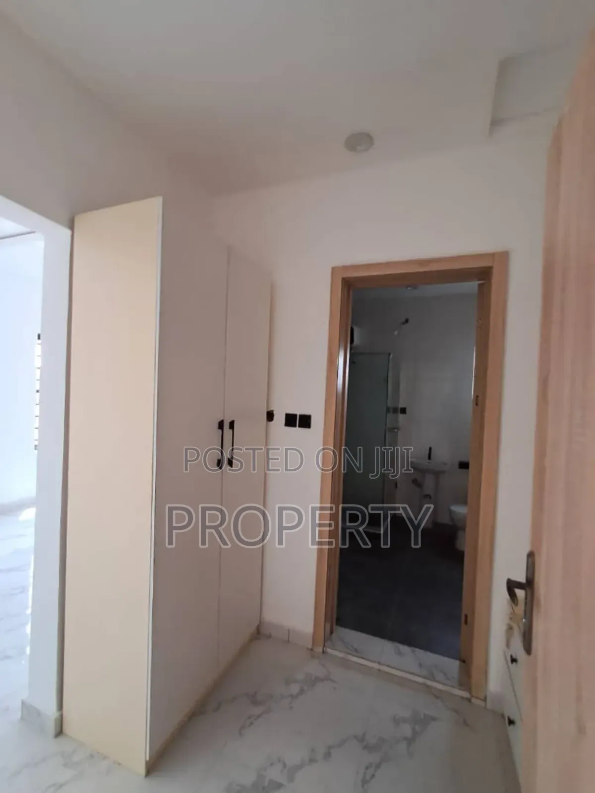4bdrm Duplex in Magodo Brooks for rent