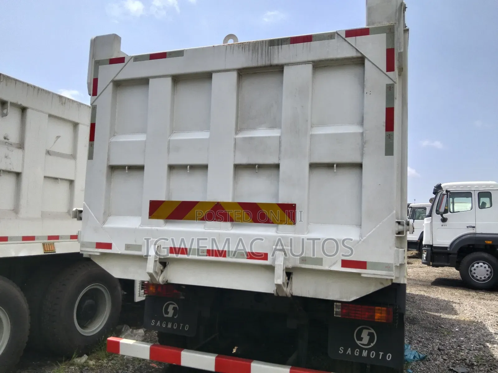 2025 Shacman Sagmoto E3 8x4