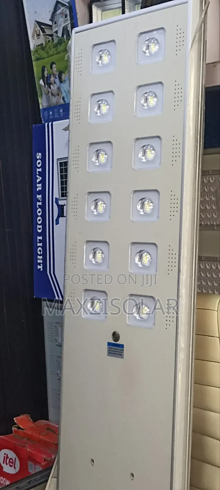 100watts Wakatek All In One Solar Street Light