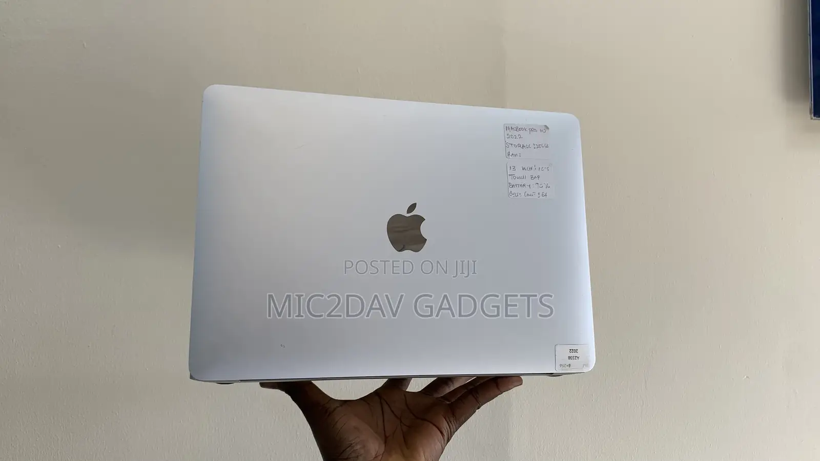 Laptop Apple MacBook Pro 2022 M2 8GB Intel Core M2 SSD 256GB