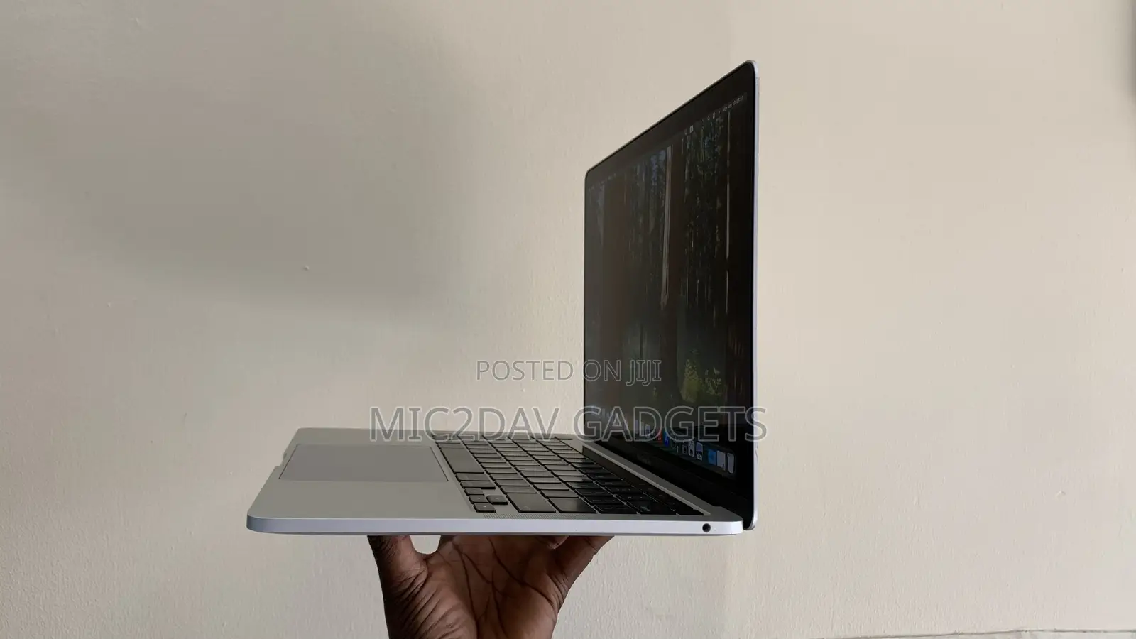 Laptop Apple MacBook Pro 2022 M2 8GB Intel Core M2 SSD 256GB