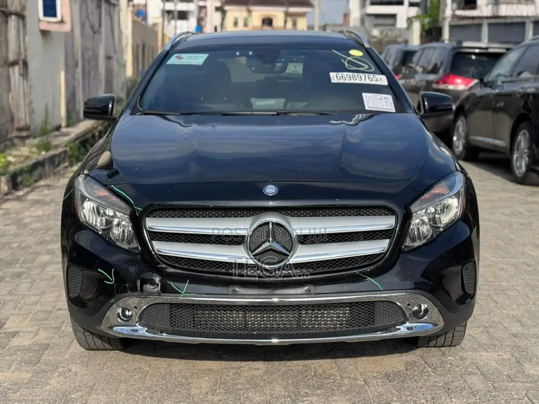 Mercedes-Benz GLA 250 2016 Black