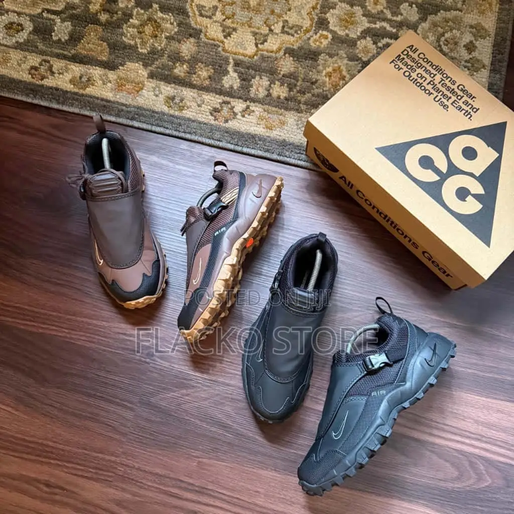 Original Nike X Acg Phassad Trail Run Sneakers