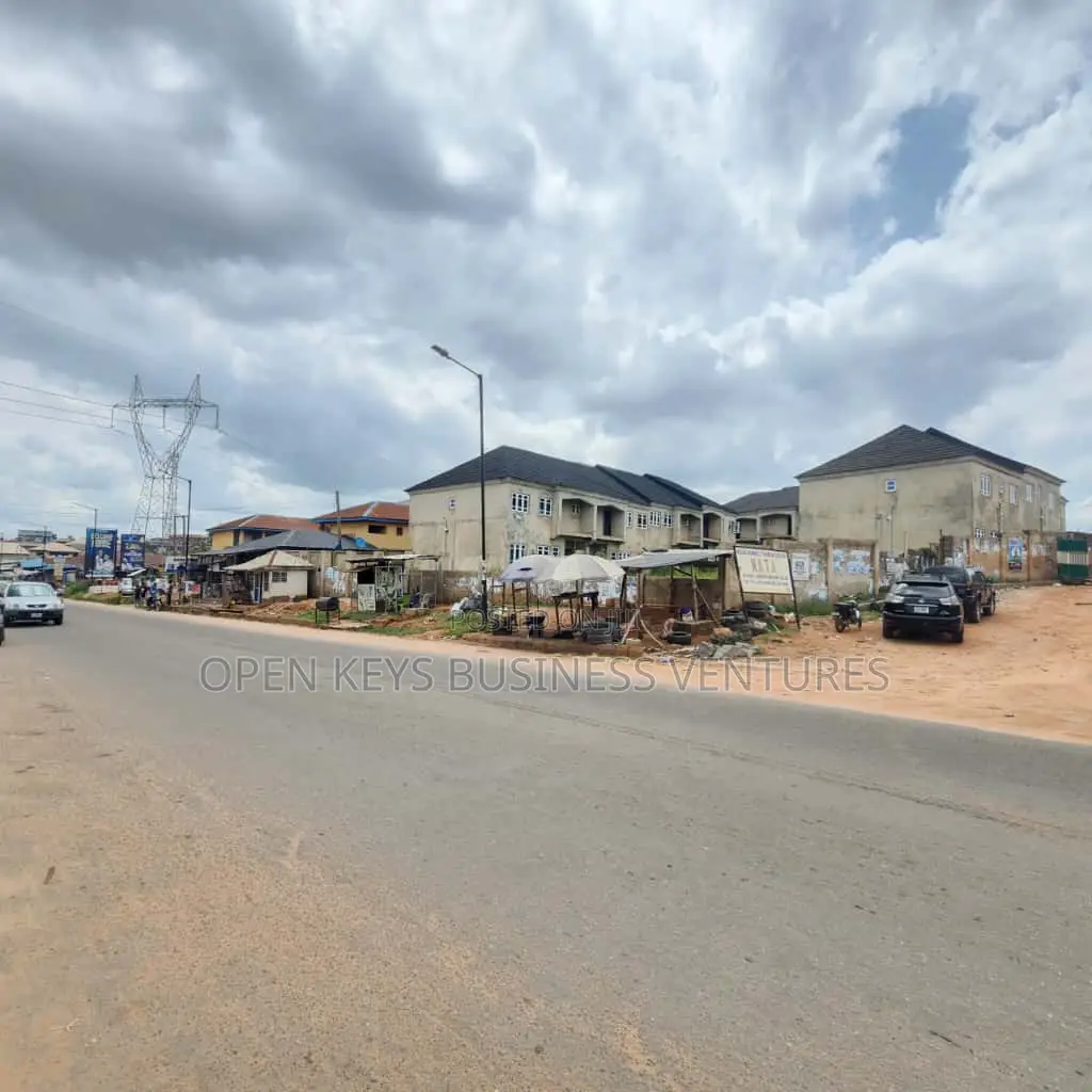 4bdrm Duplex in Eleyele-Ologuneru for sale