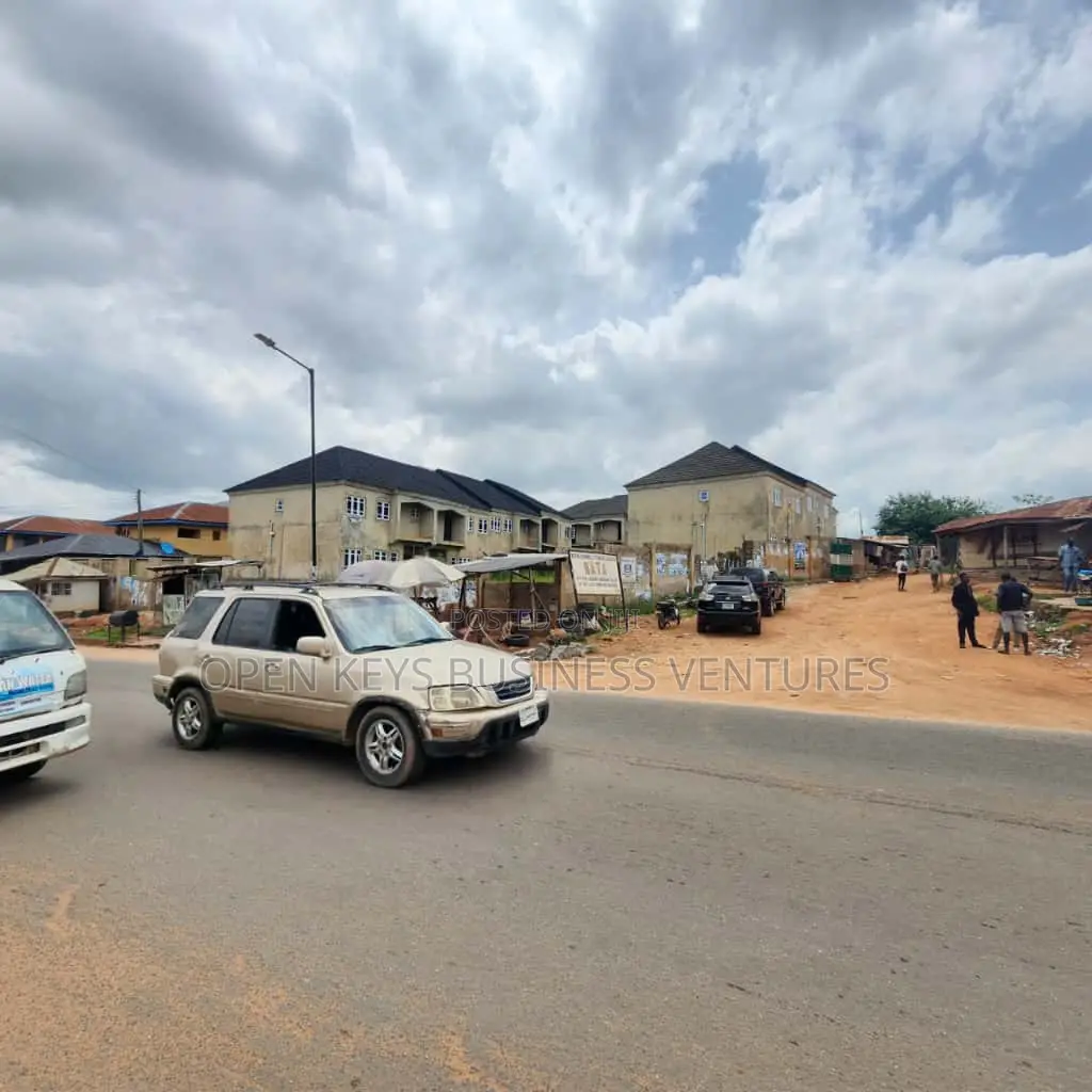 4bdrm Duplex in Eleyele-Ologuneru for sale