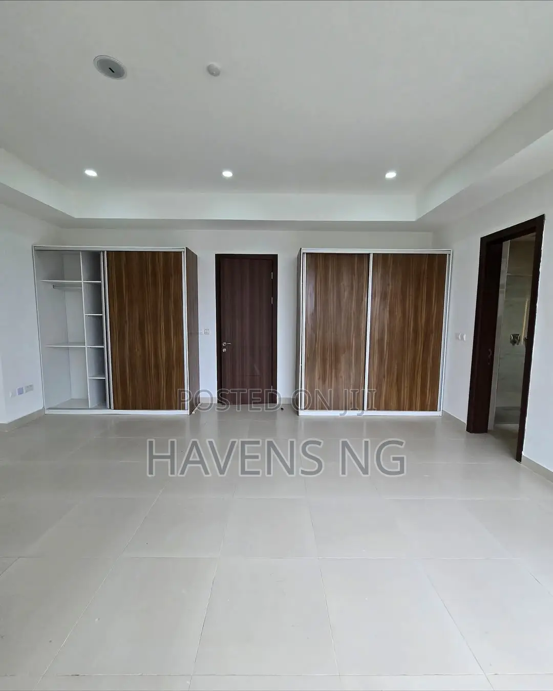 3bdrm Apartment in Lekki for sale
