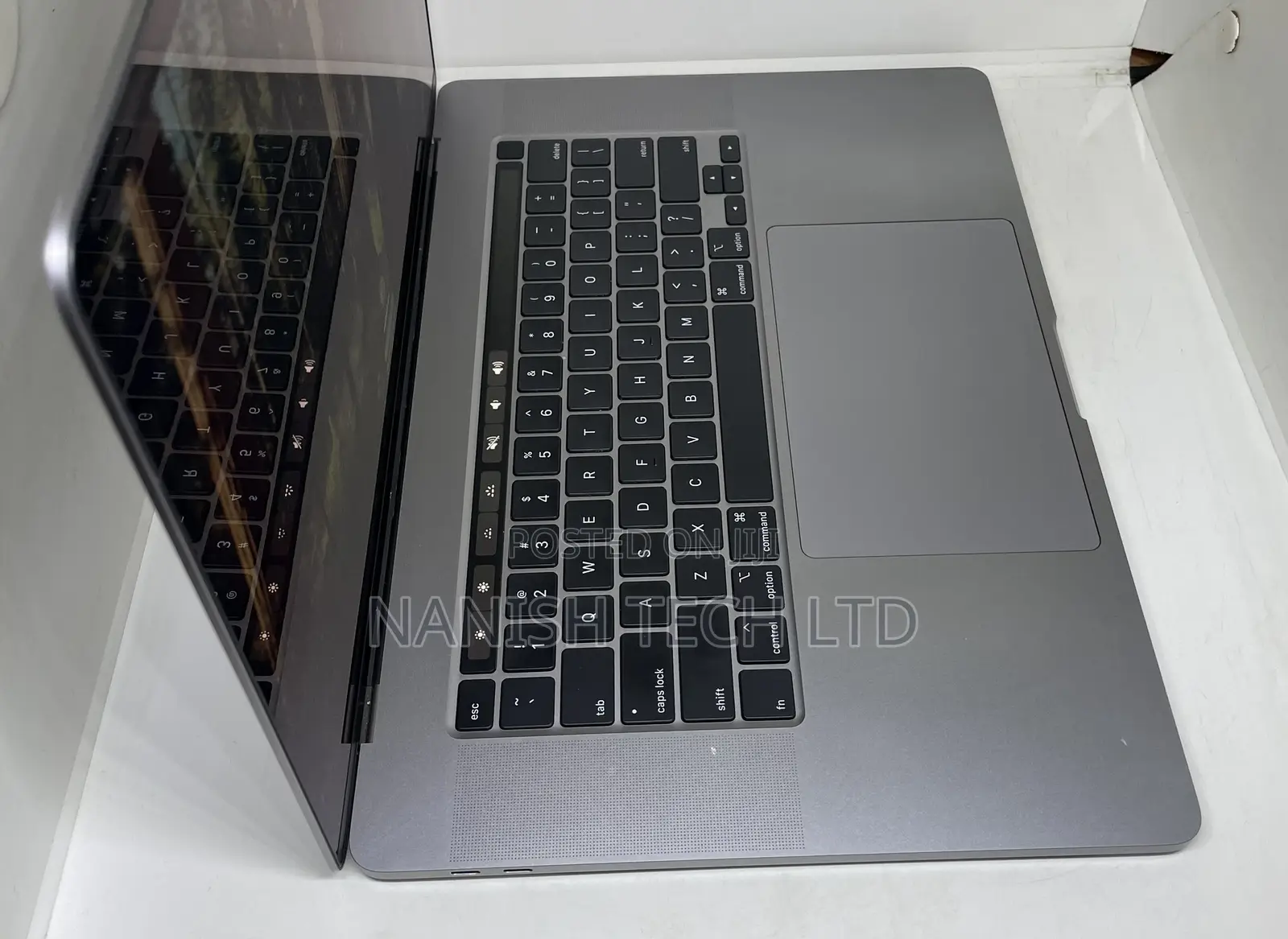 Laptop Apple MacBook Pro 2019 16GB Intel Core I9 SSD 1T