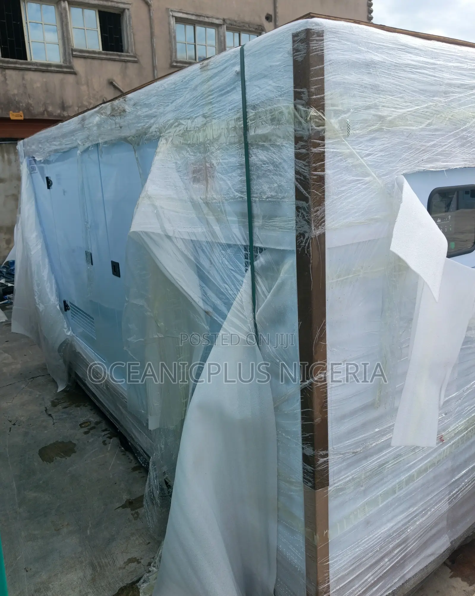 Modern And Reliable Perkins 350 Kva Soundproof Generator