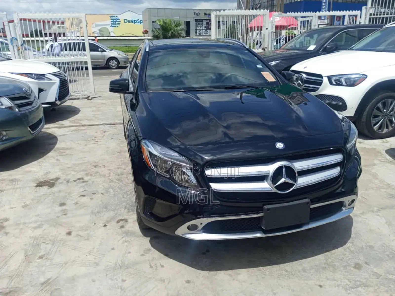 Mercedes-Benz GLA 250 2016 Black