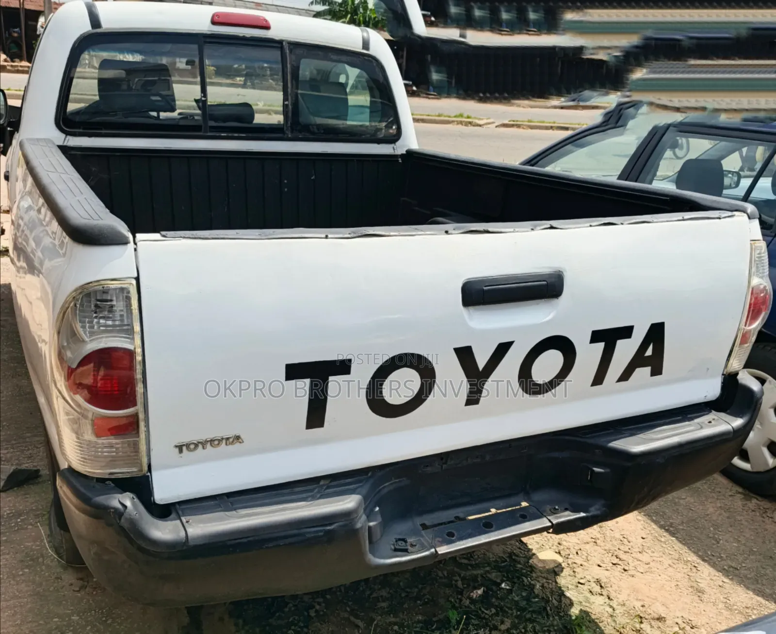 Toyota Tacoma Regular Cab 2006 White