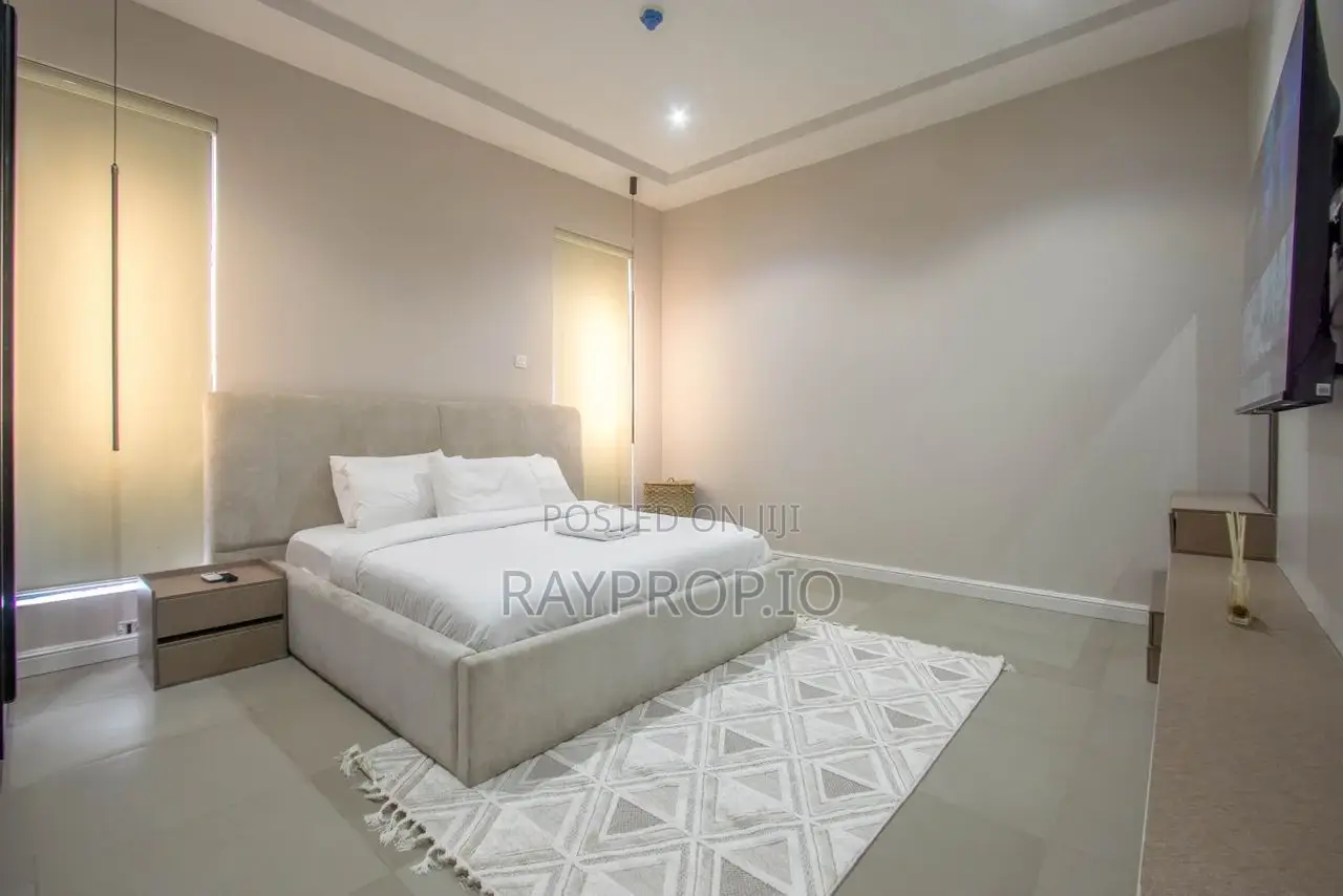 11ec57qd - 2 Bedroom Shortlet in Lekki Phase 1