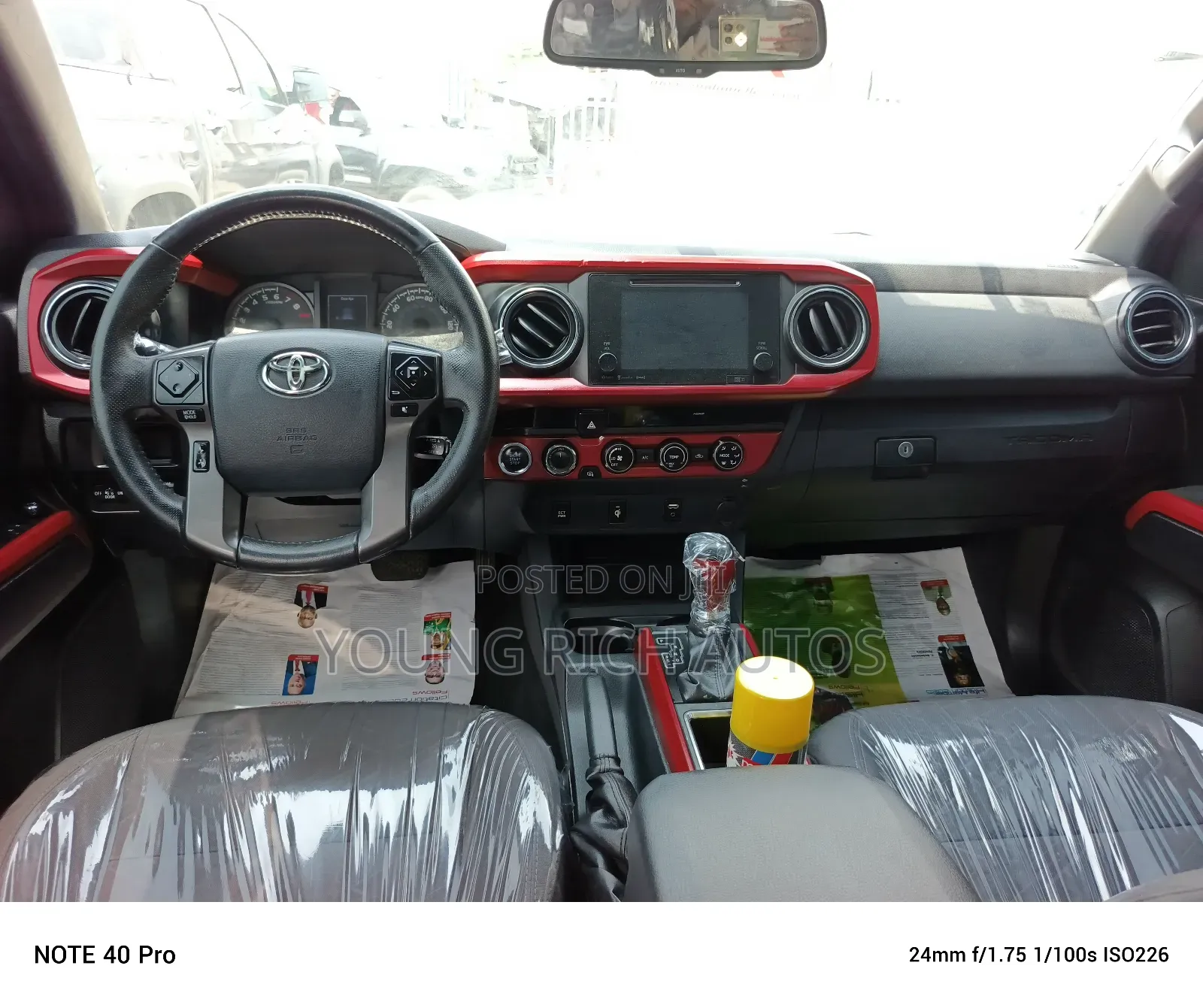 Toyota Tacoma 2017 Gold