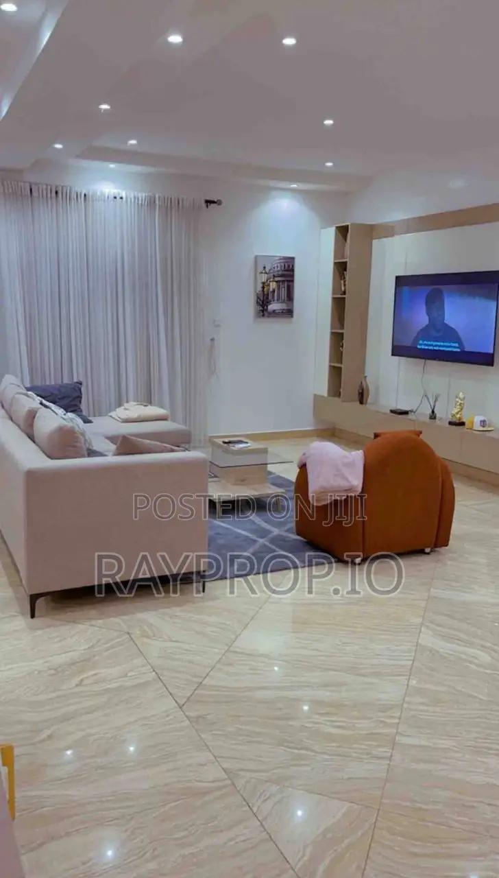 133715mk - 3 Bedroom Shortlet in Ikoyi