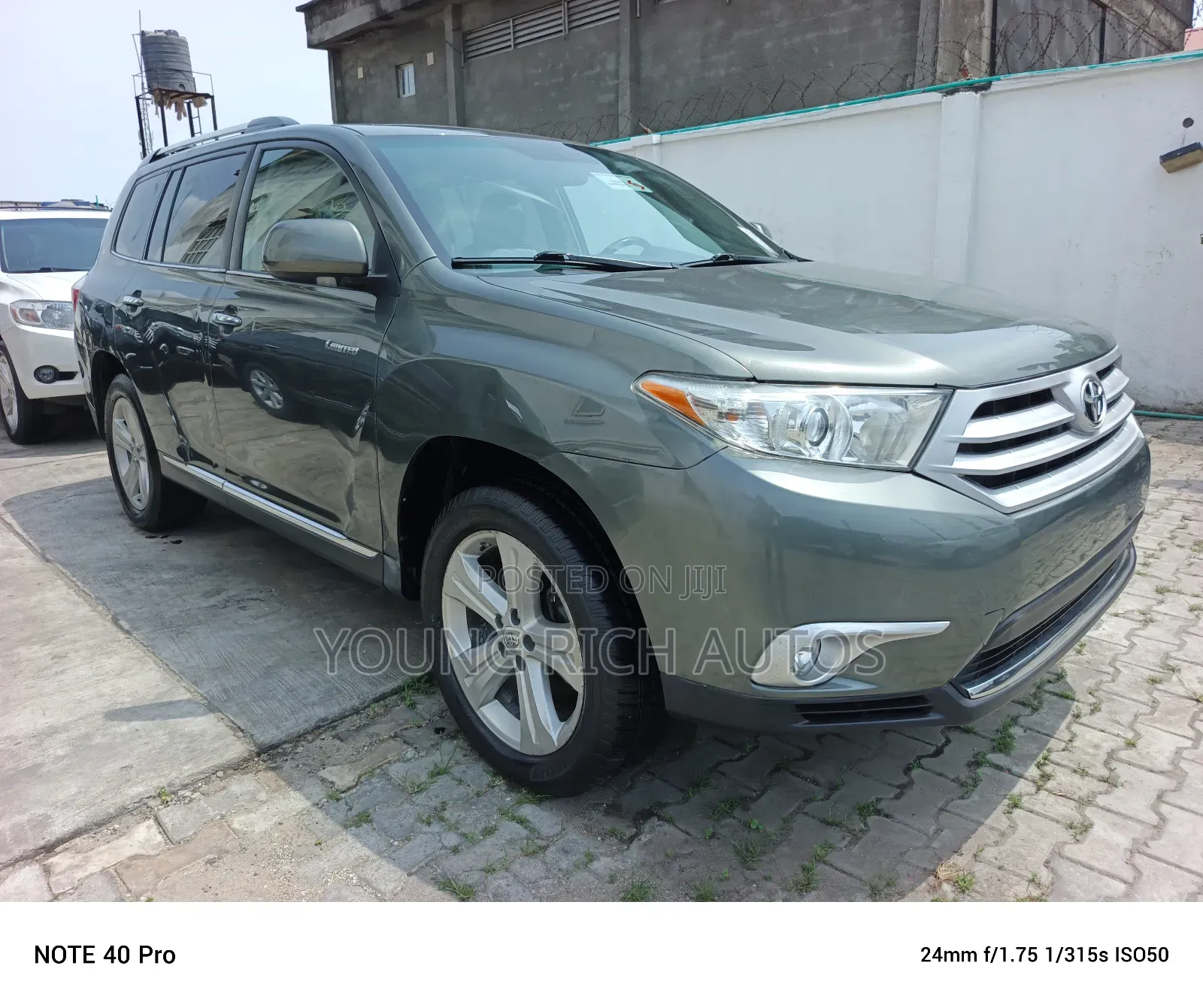 Toyota Highlander 2013 Gray